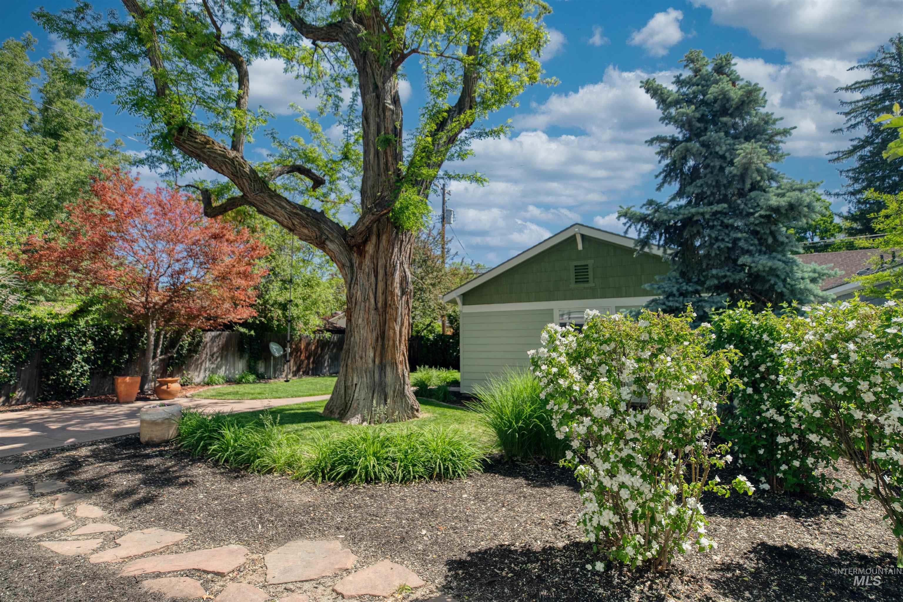 1608 N 26th St, Boise, Idaho 83702, 4 Bedrooms, 3 Bathrooms, Residential For Sale, Price $875,000, 98986496