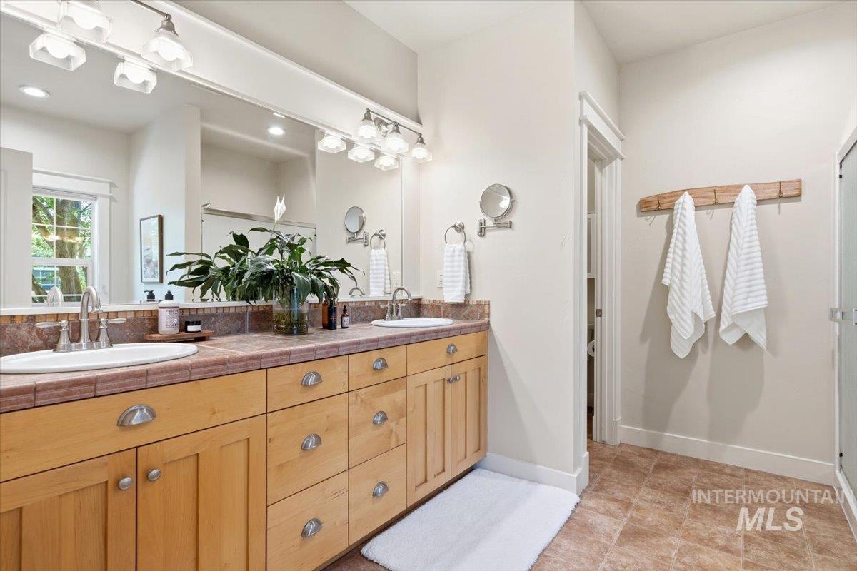 13410 N 5th Ave, Boise, Idaho 83714, 3 Bedrooms, 2.5 Bathrooms, Residential For Sale, Price $719,900, 98986497