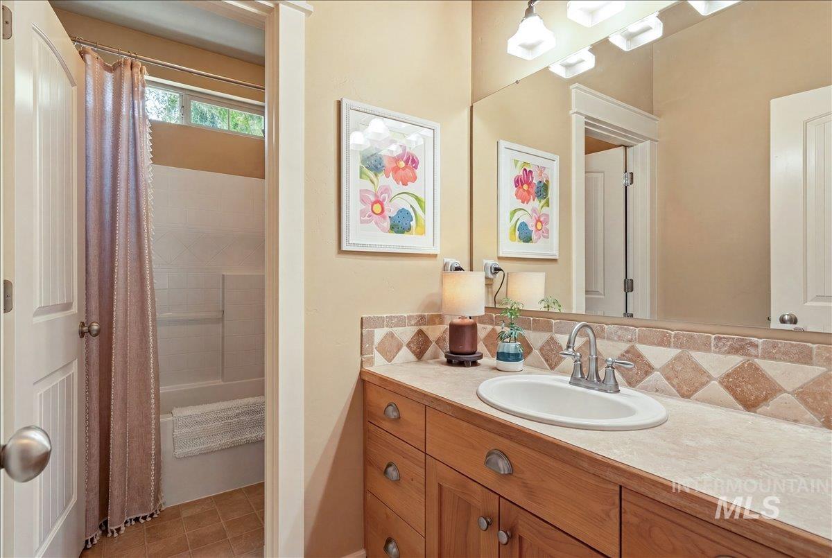13410 N 5th Ave, Boise, Idaho 83714, 3 Bedrooms, 2.5 Bathrooms, Residential For Sale, Price $719,900, 98986497