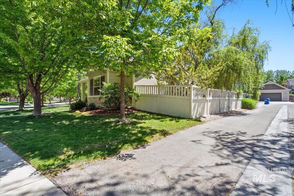 13410 N 5th Ave, Boise, Idaho 83714, 3 Bedrooms, 2.5 Bathrooms, Residential For Sale, Price $719,900, 98986497