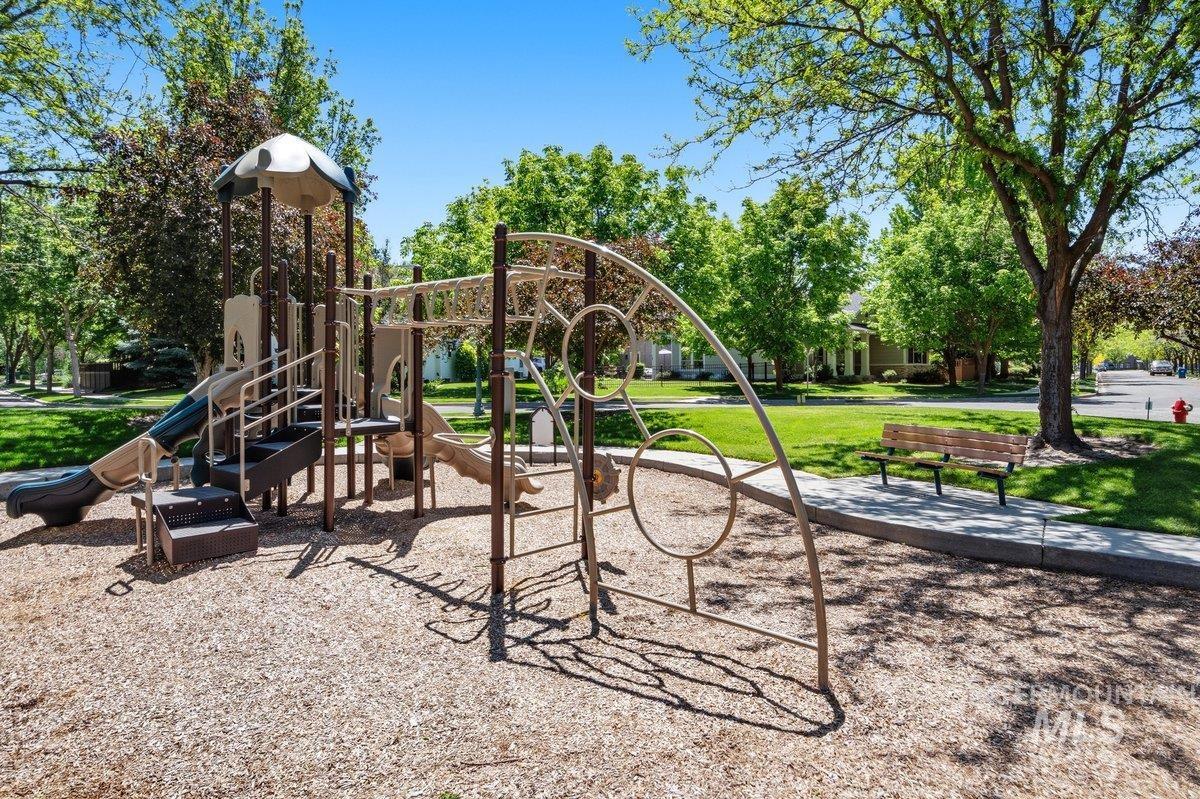 13410 N 5th Ave, Boise, Idaho 83714, 3 Bedrooms, 2.5 Bathrooms, Residential For Sale, Price $719,900, 98986497