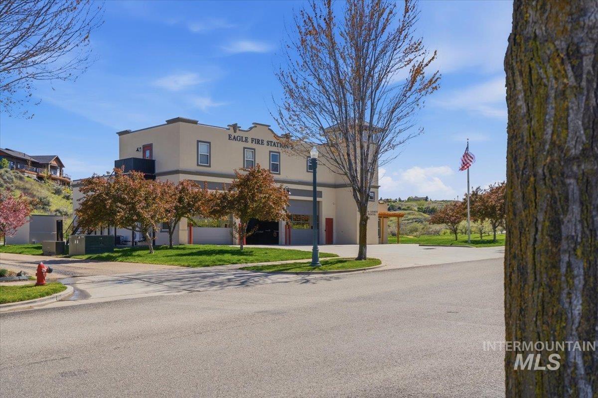 13410 N 5th Ave, Boise, Idaho 83714, 3 Bedrooms, 2.5 Bathrooms, Residential For Sale, Price $719,900, 98986497