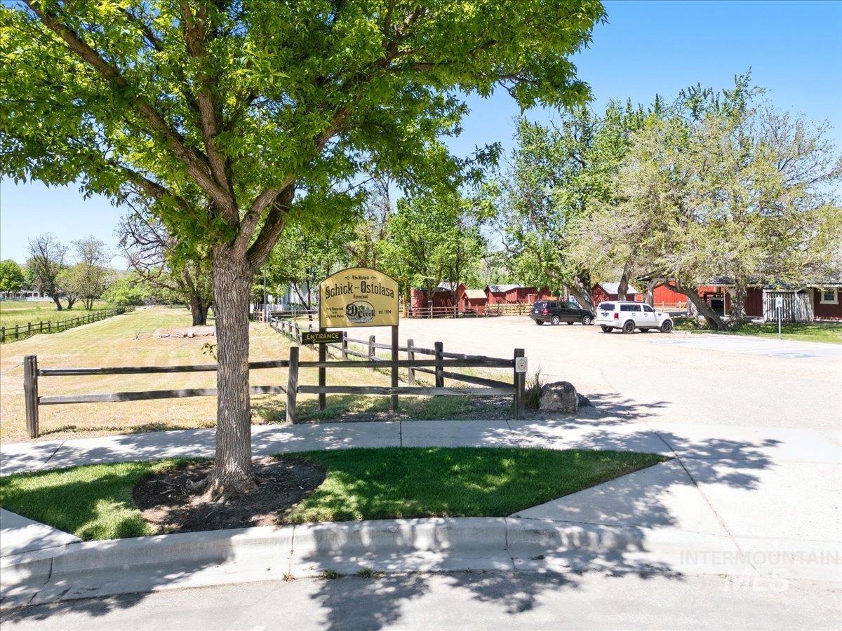 13410 N 5th Ave, Boise, Idaho 83714, 3 Bedrooms, 2.5 Bathrooms, Residential For Sale, Price $719,900, 98986497