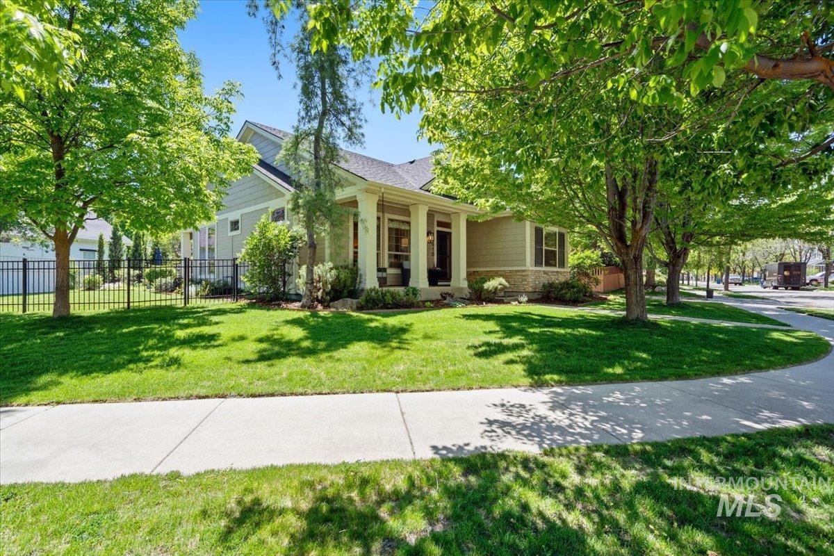 13410 N 5th Ave, Boise, Idaho 83714, 3 Bedrooms, 2.5 Bathrooms, Residential For Sale, Price $719,900, 98986497