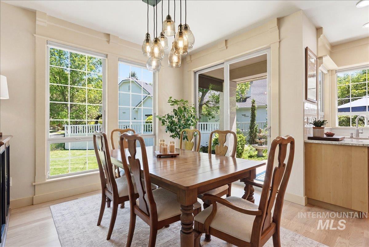 13410 N 5th Ave, Boise, Idaho 83714, 3 Bedrooms, 2.5 Bathrooms, Residential For Sale, Price $719,900, 98986497