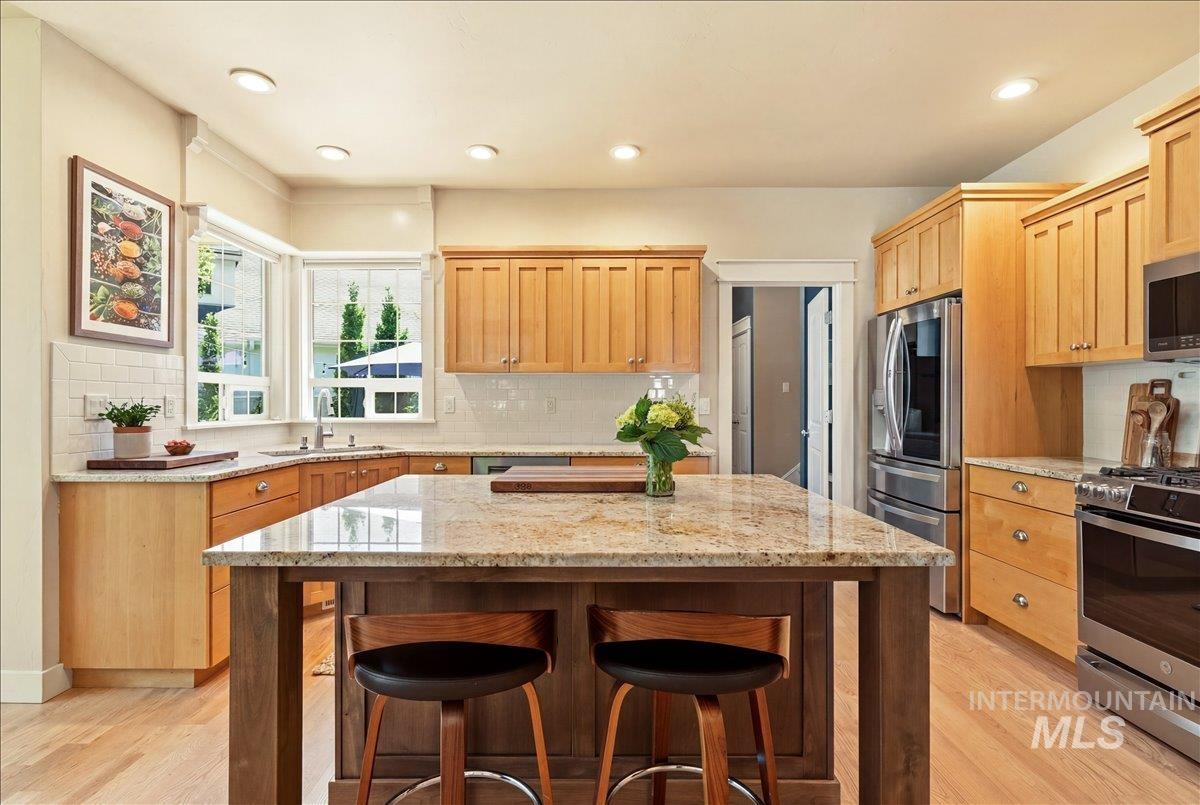 13410 N 5th Ave, Boise, Idaho 83714, 3 Bedrooms, 2.5 Bathrooms, Residential For Sale, Price $719,900, 98986497