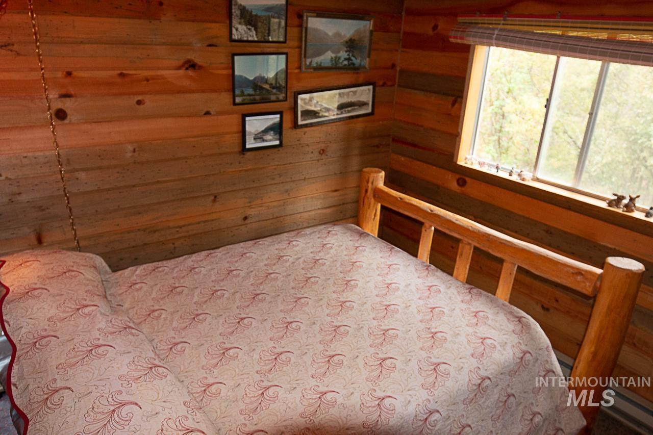 225 Mesplie Rd., Placerville, Idaho 83666, 1 Bedroom, 1 Bathroom, Residential For Sale, Price $250,000,MLS 98986498