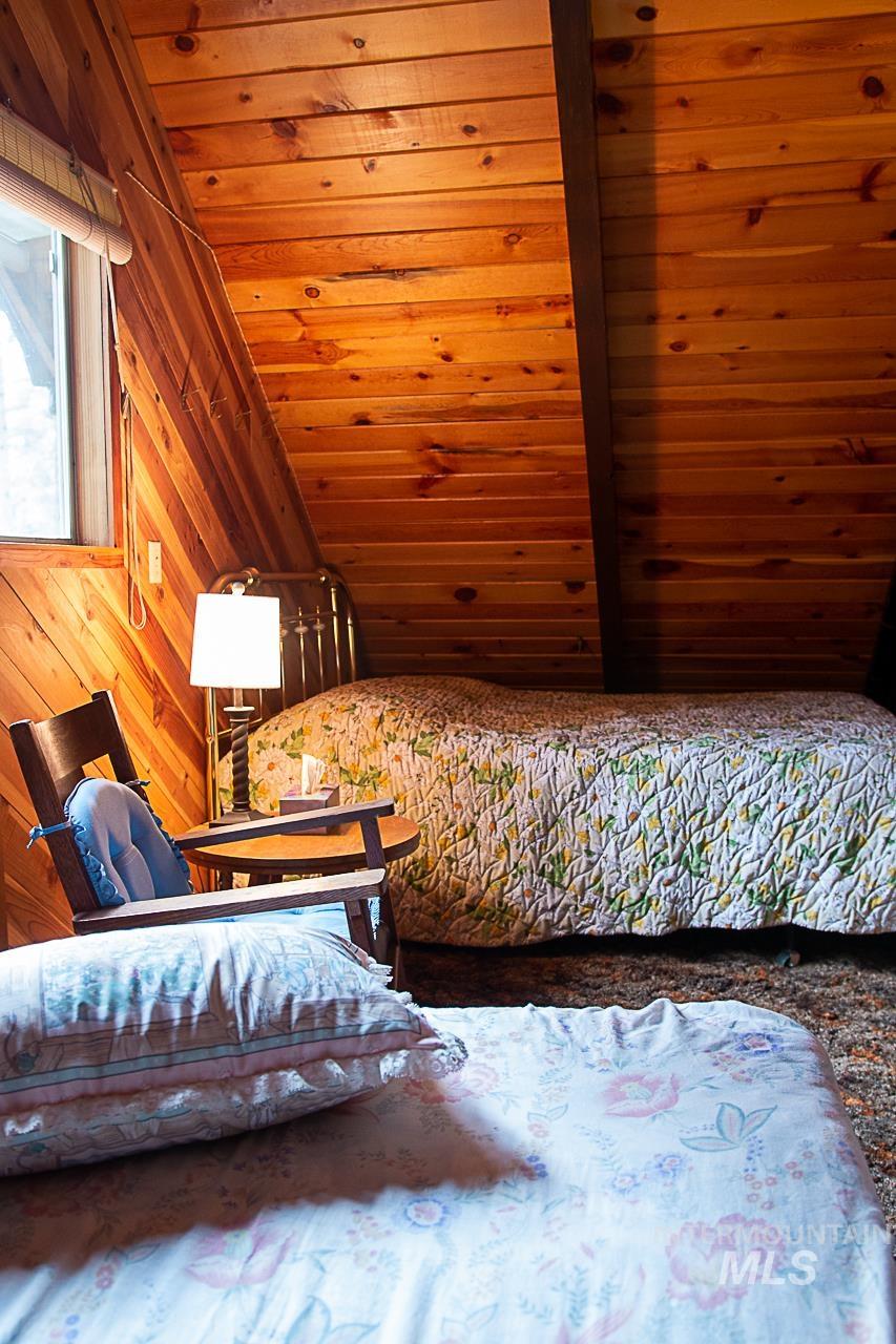 225 Mesplie Rd., Placerville, Idaho 83666, 1 Bedroom, 1 Bathroom, Residential For Sale, Price $250,000,MLS 98986498