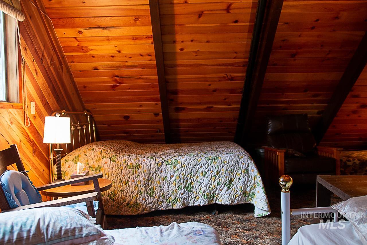 225 Mesplie Rd., Placerville, Idaho 83666, 1 Bedroom, 1 Bathroom, Residential For Sale, Price $250,000,MLS 98986498