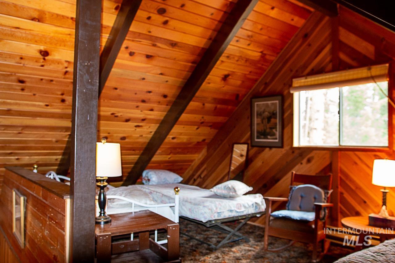 225 Mesplie Rd., Placerville, Idaho 83666, 1 Bedroom, 1 Bathroom, Residential For Sale, Price $250,000,MLS 98986498