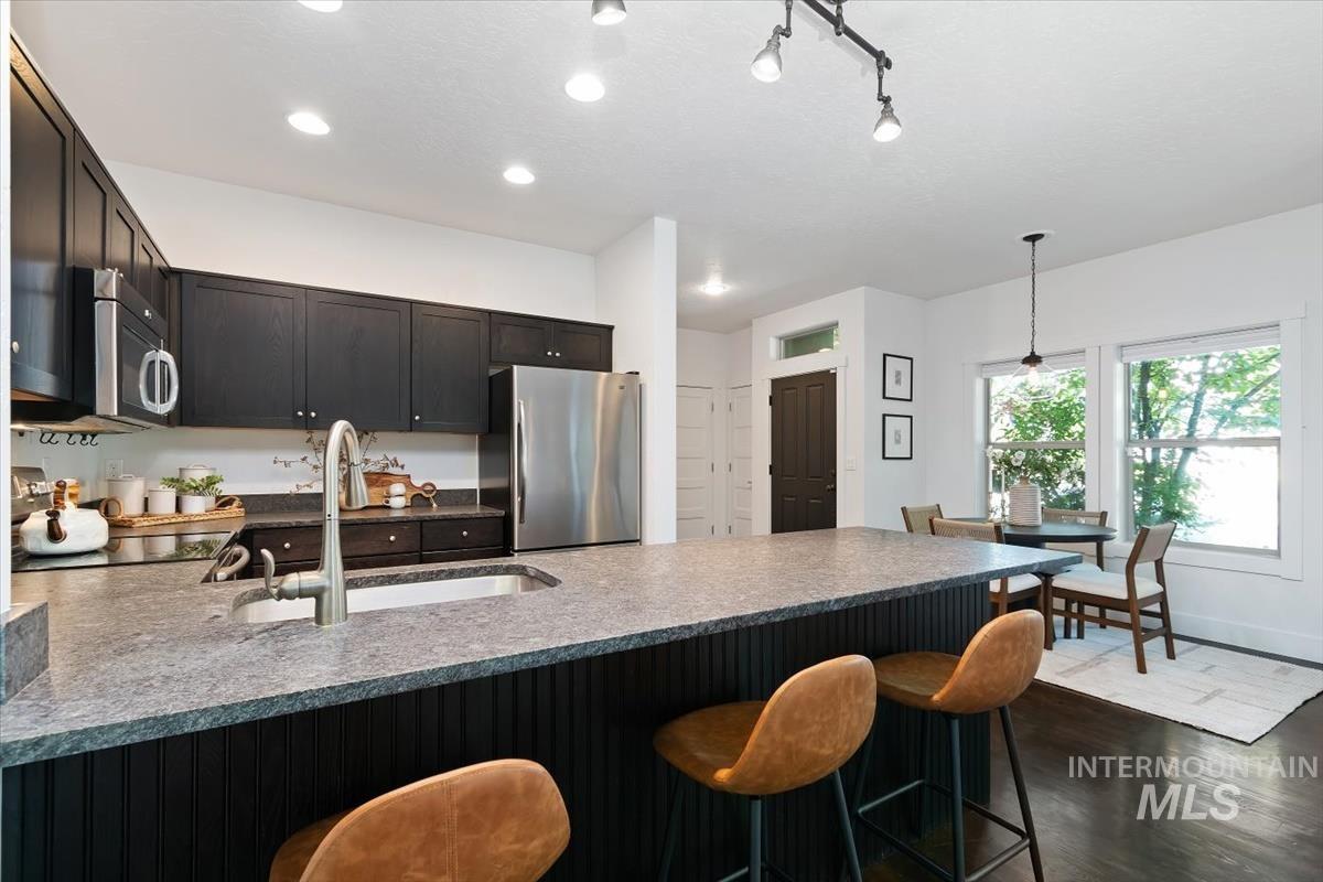 395 E Thurman Mill Lane, Garden City, Idaho 83714, 3 Bedrooms, 2.5 Bathrooms, Residential For Sale, Price $650,000, 98986499