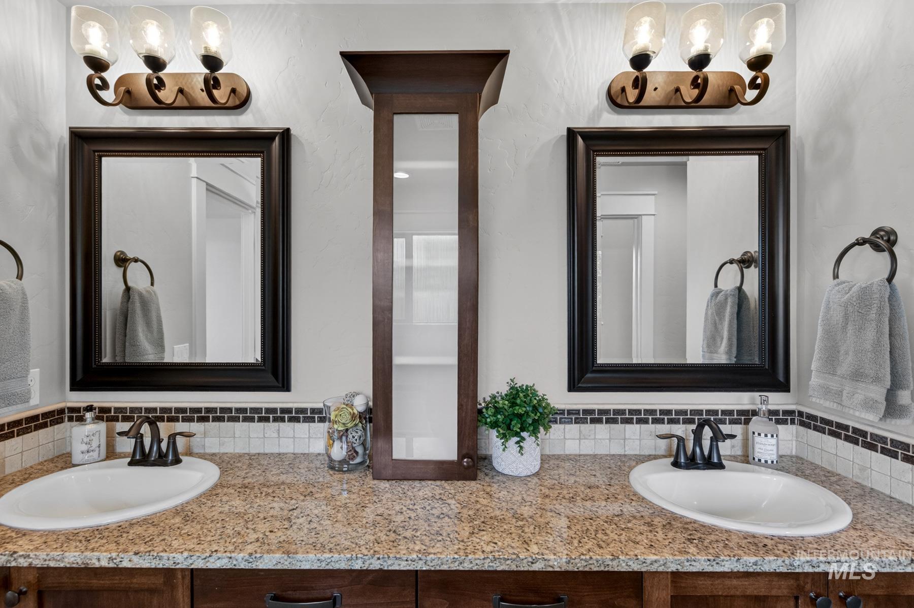 2979 E Ragusa, Meridian, Idaho 83642, 4 Bedrooms, 2.5 Bathrooms, Residential For Sale, Price $629,000,MLS 98986500