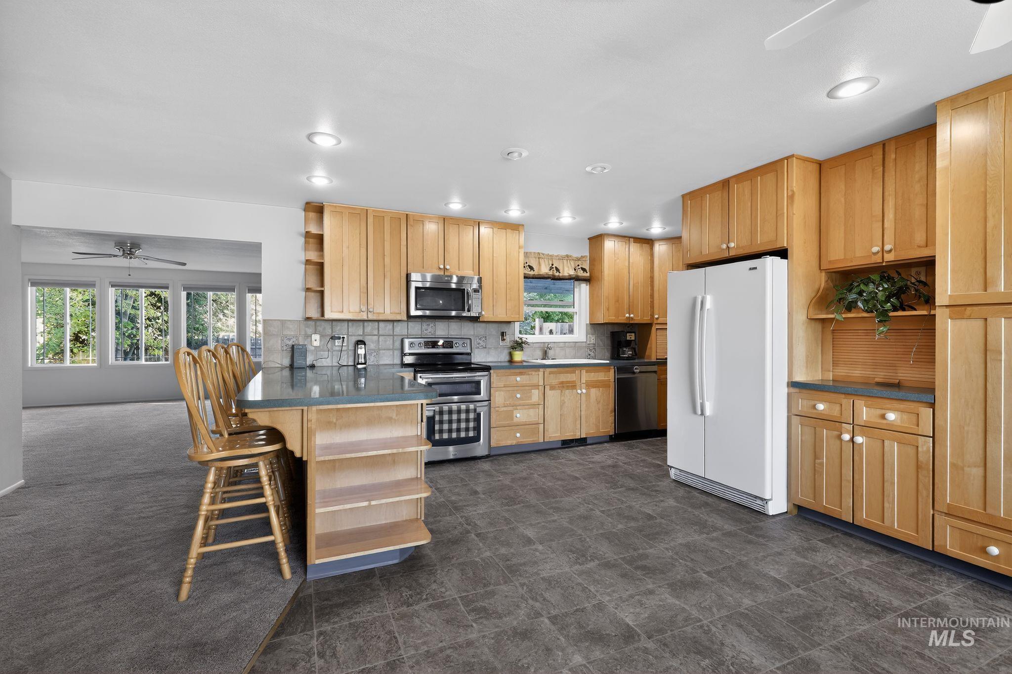 829 NW 2nd Street, Fruitland, Idaho 83619-3600, 3 Bedrooms, 2 Bathrooms, Residential For Sale, Price $469,000,MLS 98986501