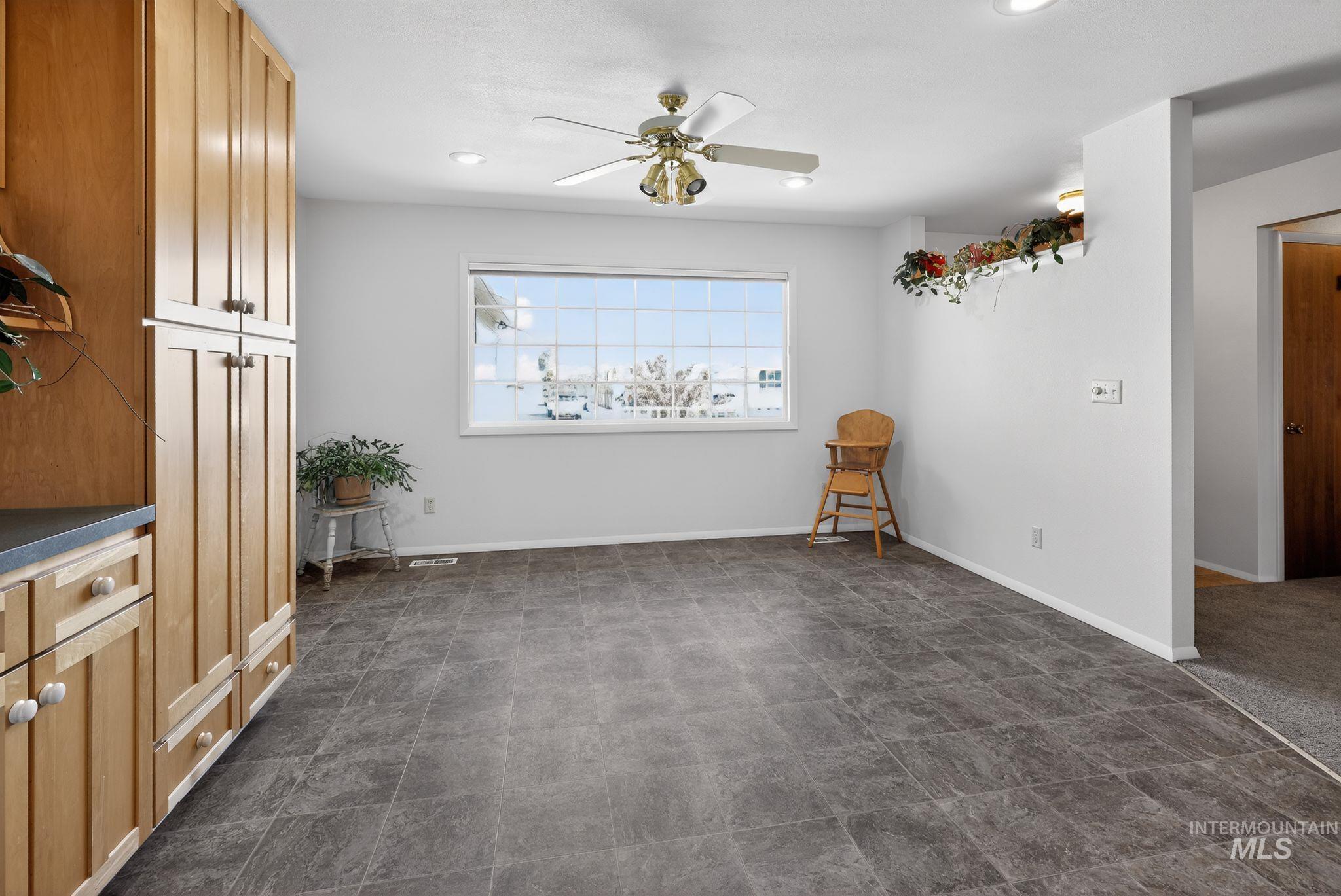 829 NW 2nd Street, Fruitland, Idaho 83619-3600, 3 Bedrooms, 2 Bathrooms, Residential For Sale, Price $469,000,MLS 98986501