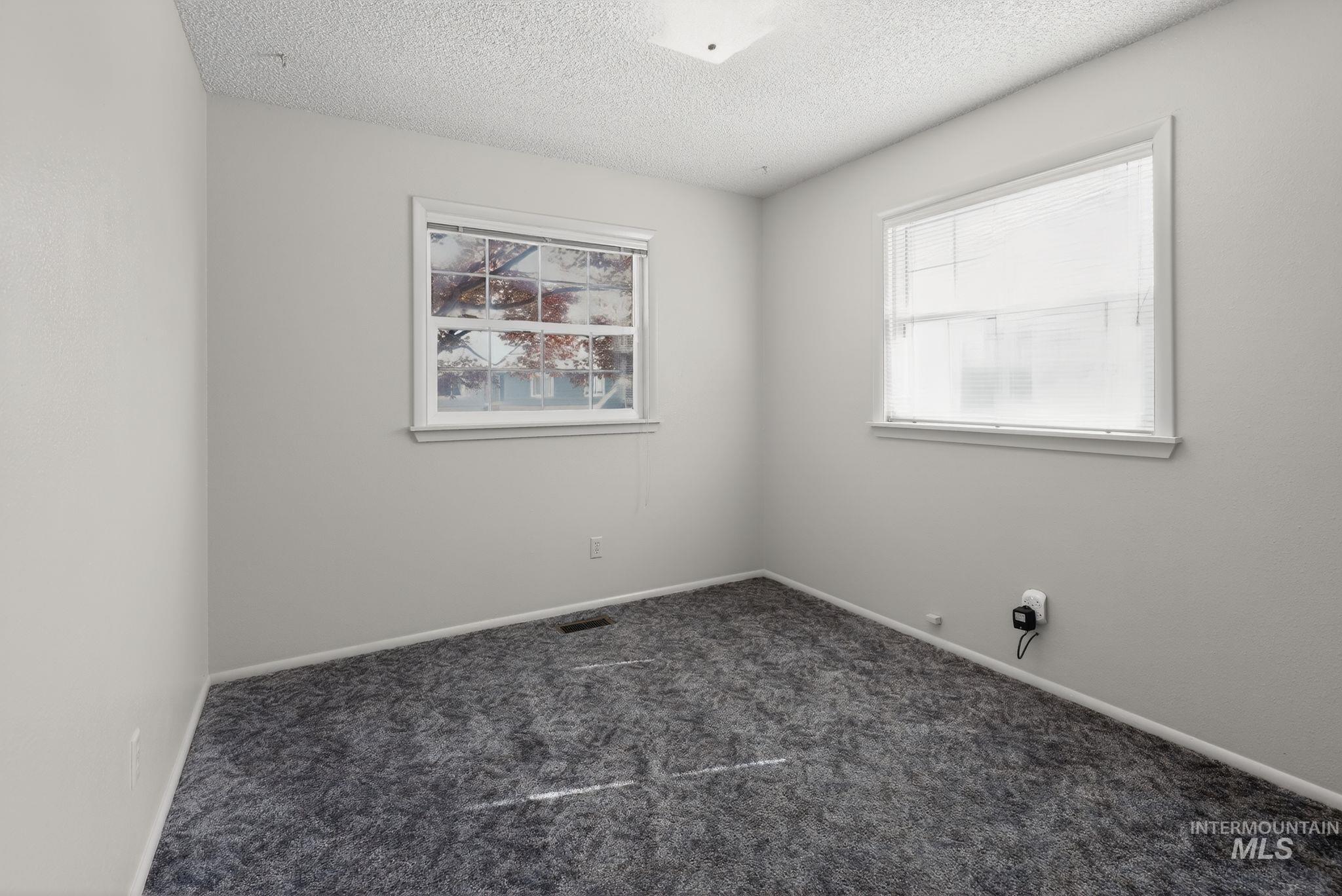 829 NW 2nd Street, Fruitland, Idaho 83619-3600, 3 Bedrooms, 2 Bathrooms, Residential For Sale, Price $469,000,MLS 98986501