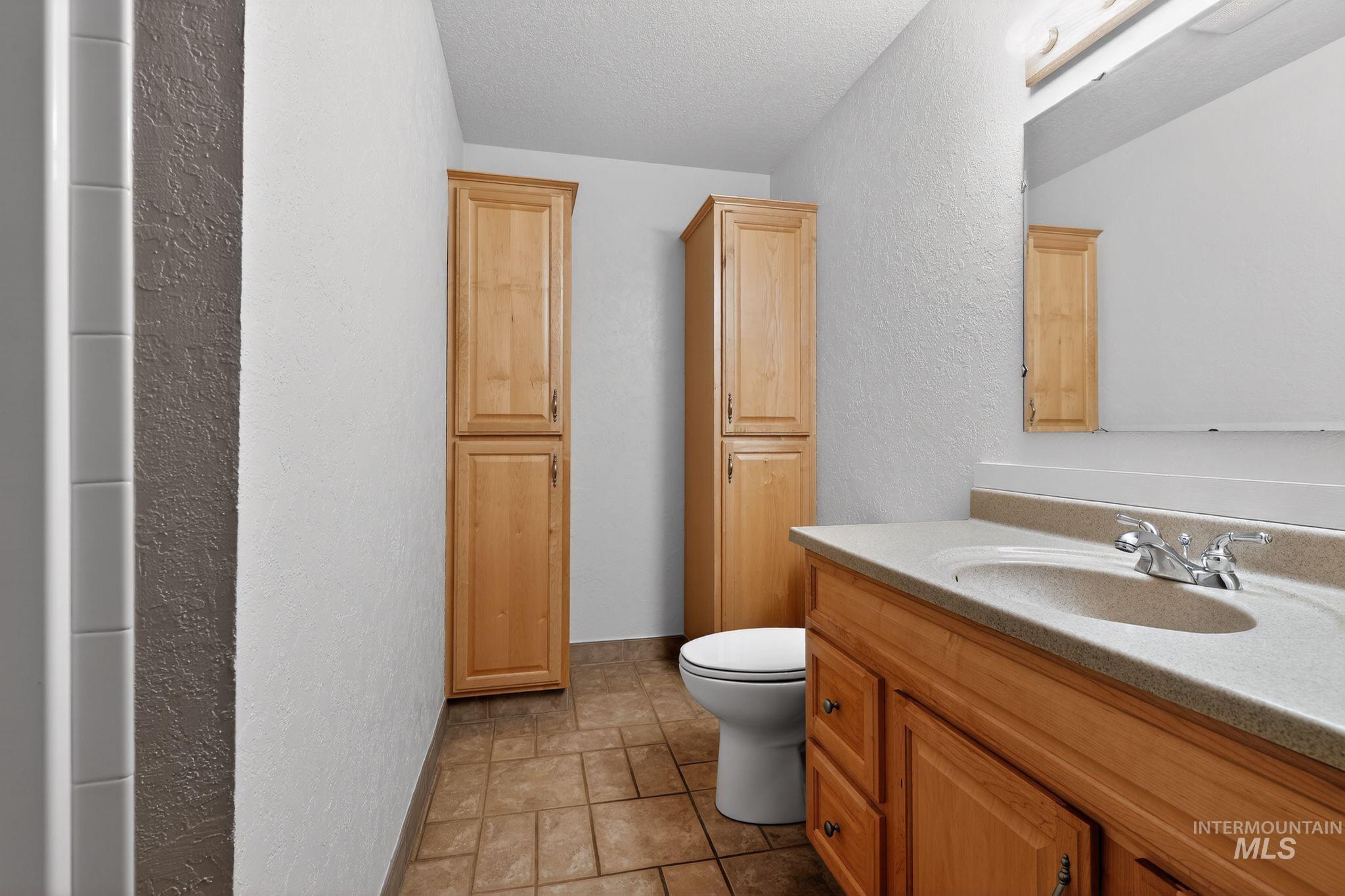 829 NW 2nd Street, Fruitland, Idaho 83619-3600, 3 Bedrooms, 2 Bathrooms, Residential For Sale, Price $469,000,MLS 98986501