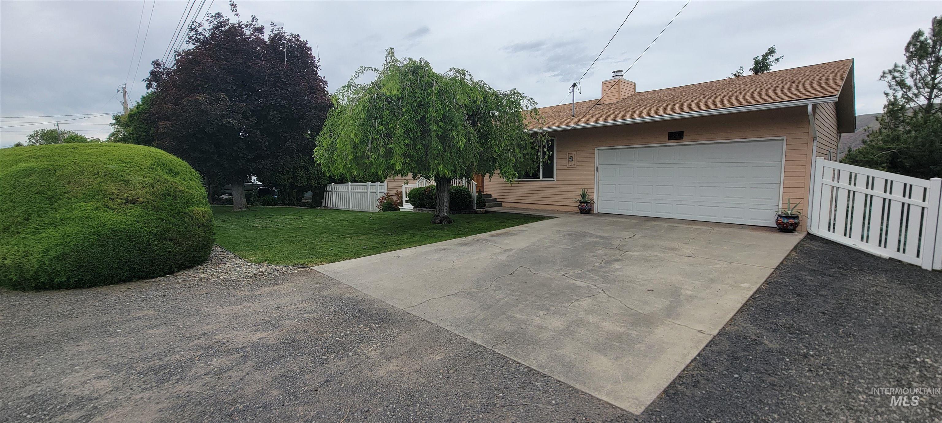 2426 Easy St, Clarkston, Washington 99403, 4 Bedrooms, 2 Bathrooms, Residential For Sale, Price $419,000,MLS 98986505