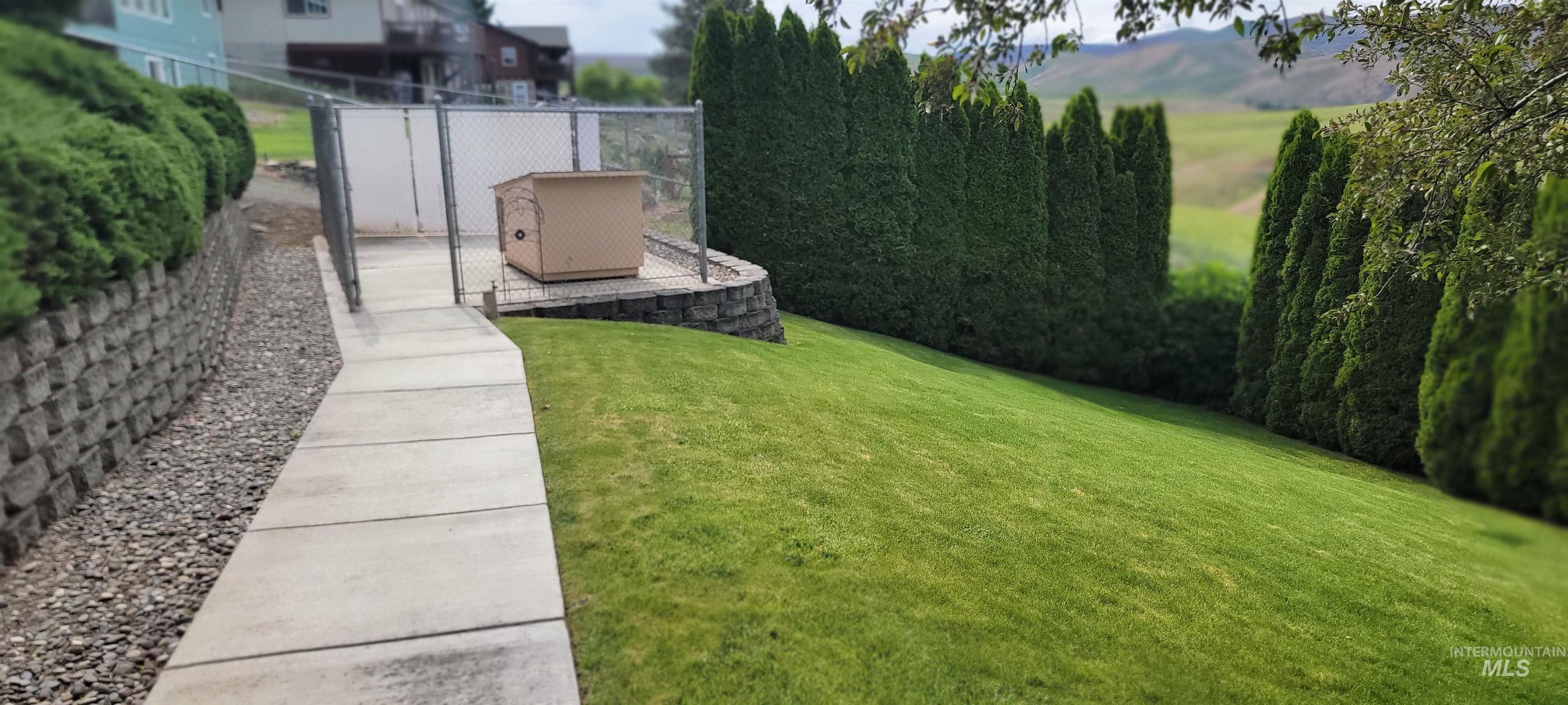 2426 Easy St, Clarkston, Washington 99403, 4 Bedrooms, 2 Bathrooms, Residential For Sale, Price $419,000,MLS 98986505