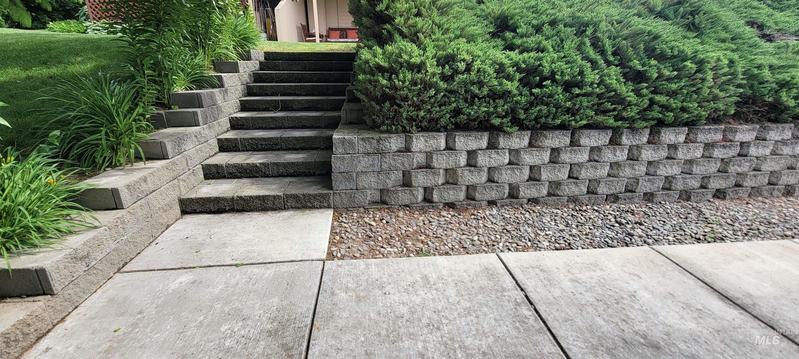 2426 Easy St, Clarkston, Washington 99403, 4 Bedrooms, 2 Bathrooms, Residential For Sale, Price $419,000,MLS 98986505