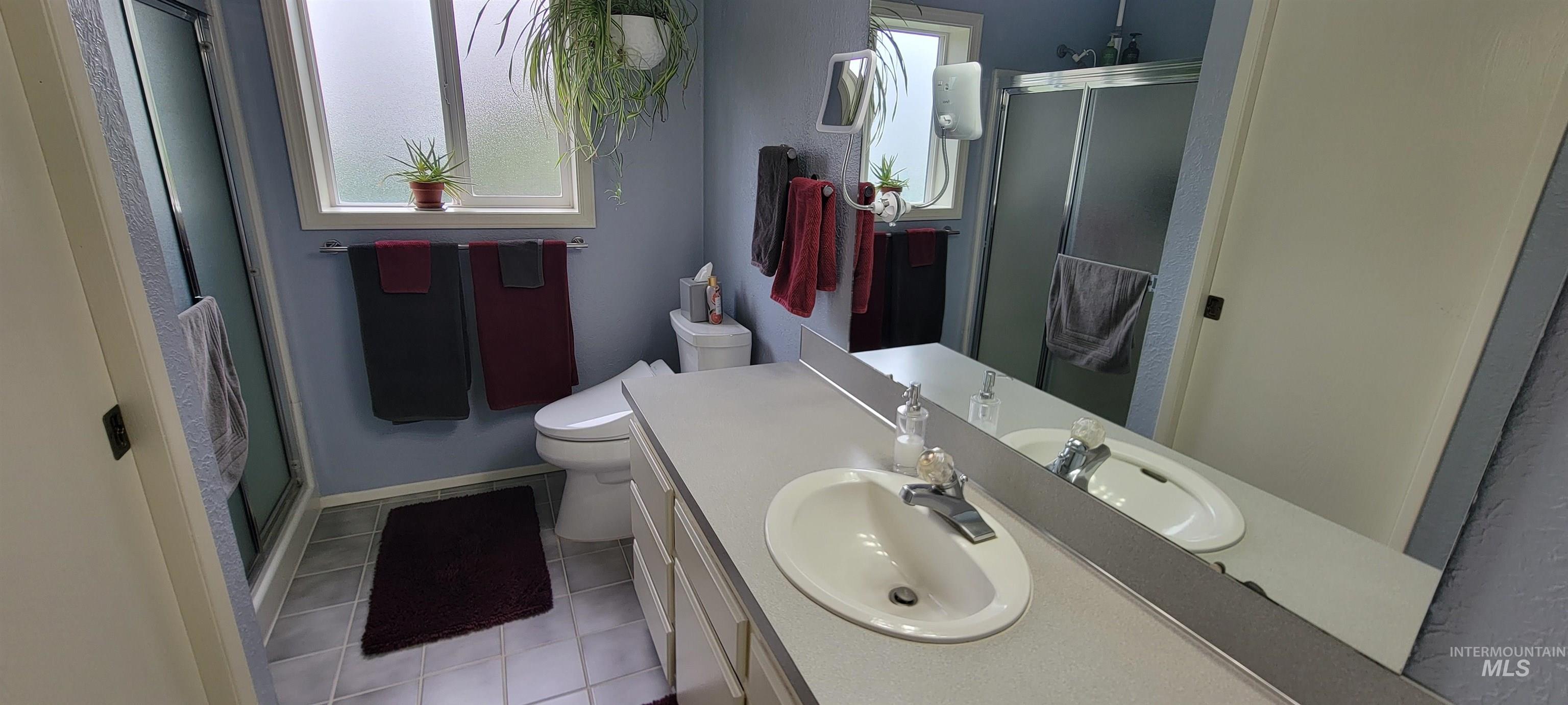 2426 Easy St, Clarkston, Washington 99403, 4 Bedrooms, 2 Bathrooms, Residential For Sale, Price $419,000,MLS 98986505