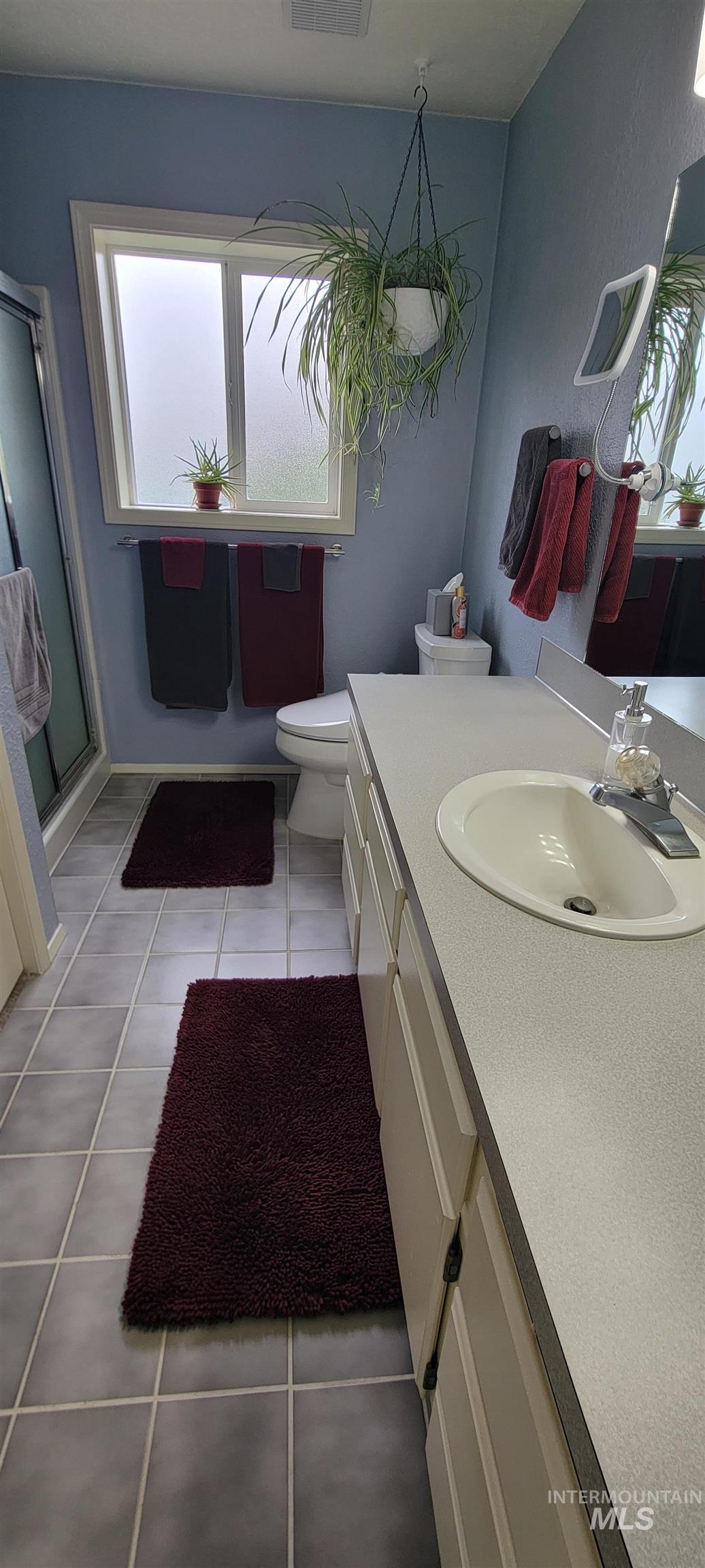 2426 Easy St, Clarkston, Washington 99403, 4 Bedrooms, 2 Bathrooms, Residential For Sale, Price $419,000,MLS 98986505