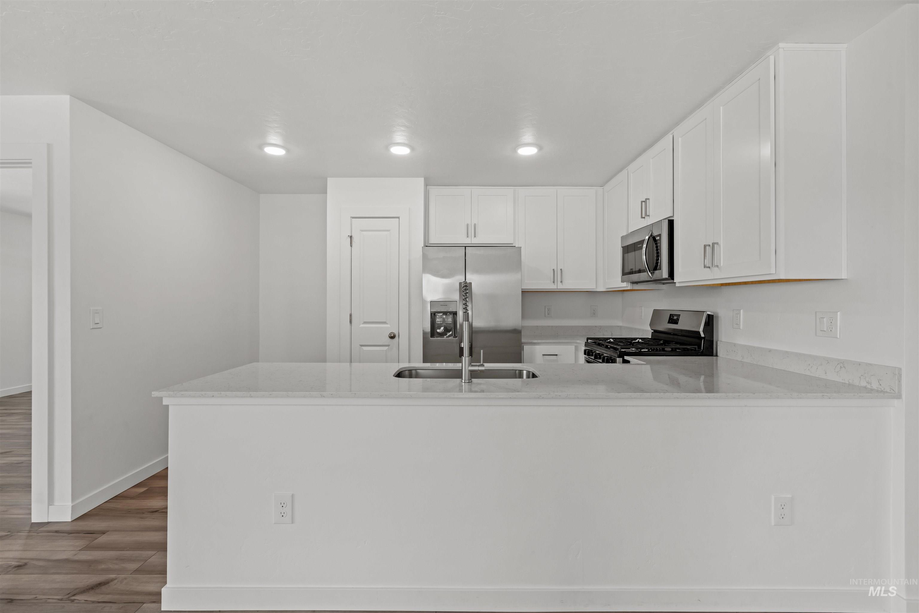8641 E Velvet Ash St, Nampa, Idaho 83687, 4 Bedrooms, 2 Bathrooms, Residential For Sale, Price $415,000,MLS 98986508