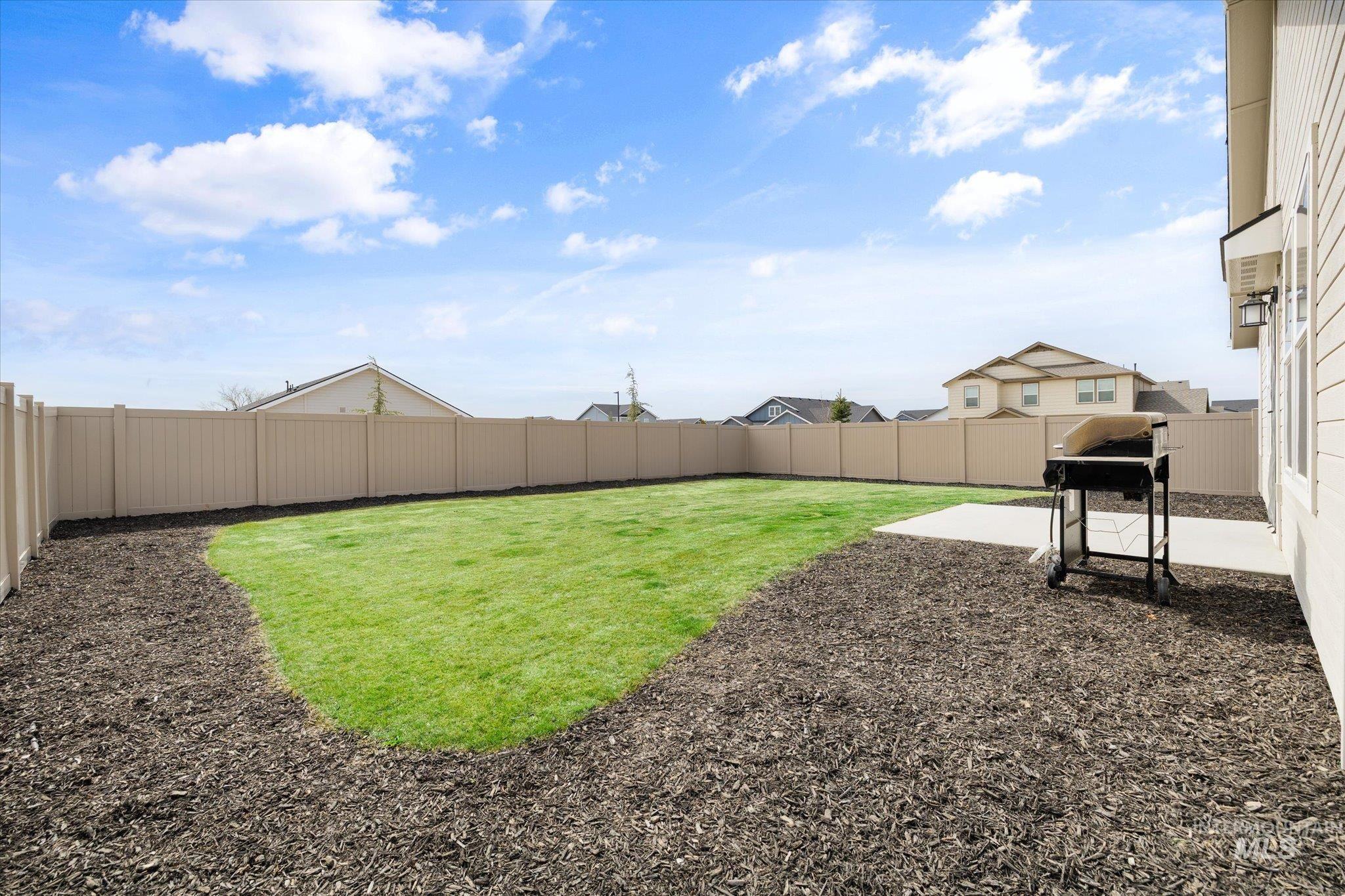 8641 E Velvet Ash St, Nampa, Idaho 83687, 4 Bedrooms, 2 Bathrooms, Residential For Sale, Price $415,000,MLS 98986508