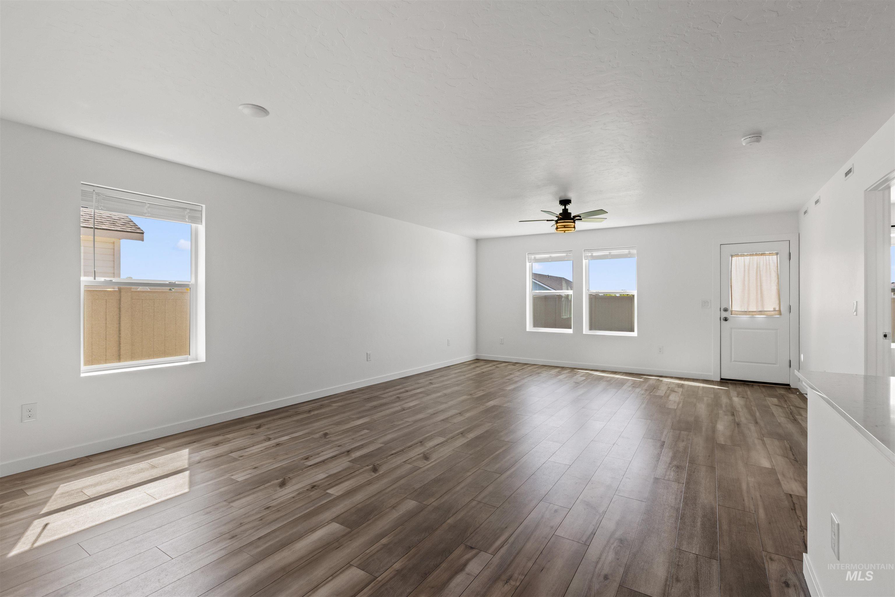 8641 E Velvet Ash St, Nampa, Idaho 83687, 4 Bedrooms, 2 Bathrooms, Residential For Sale, Price $415,000,MLS 98986508