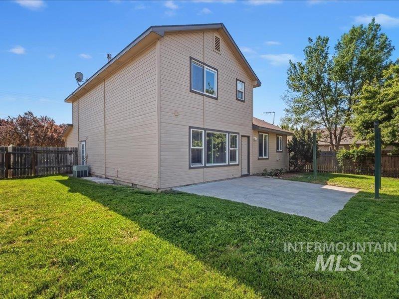 7839 N Duncan, Boise, Idaho 83714, 3 Bedrooms, 2.5 Bathrooms, Residential For Sale, Price $469,900, 98986510