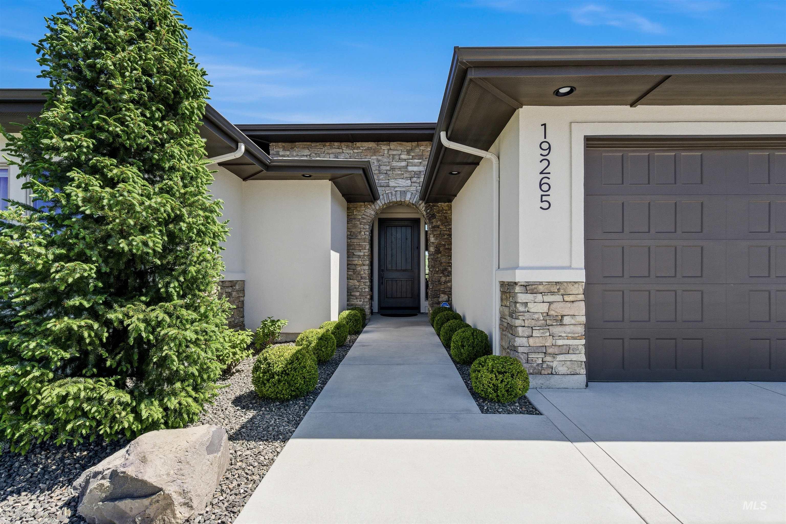 19265 E Eaglestone Place, Eagle, Idaho 83714, 4 Bedrooms, 3.5 Bathrooms, Residential For Sale, Price $1,299,999, 98986511