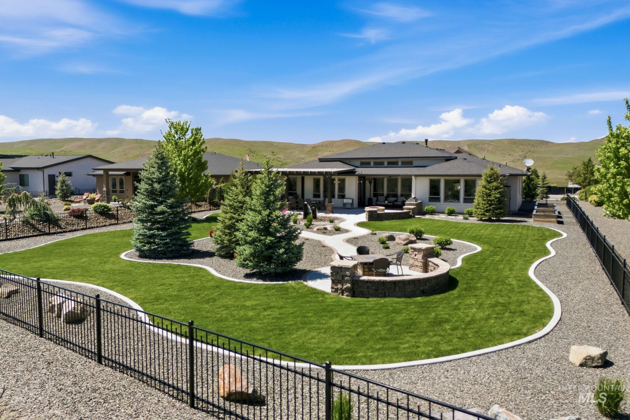 19265 N Eaglestone Place, Eagle, Idaho 83714, 4 Bedrooms, 3.5 Bathrooms, Residential For Sale, Price $1,299,999, 98986511