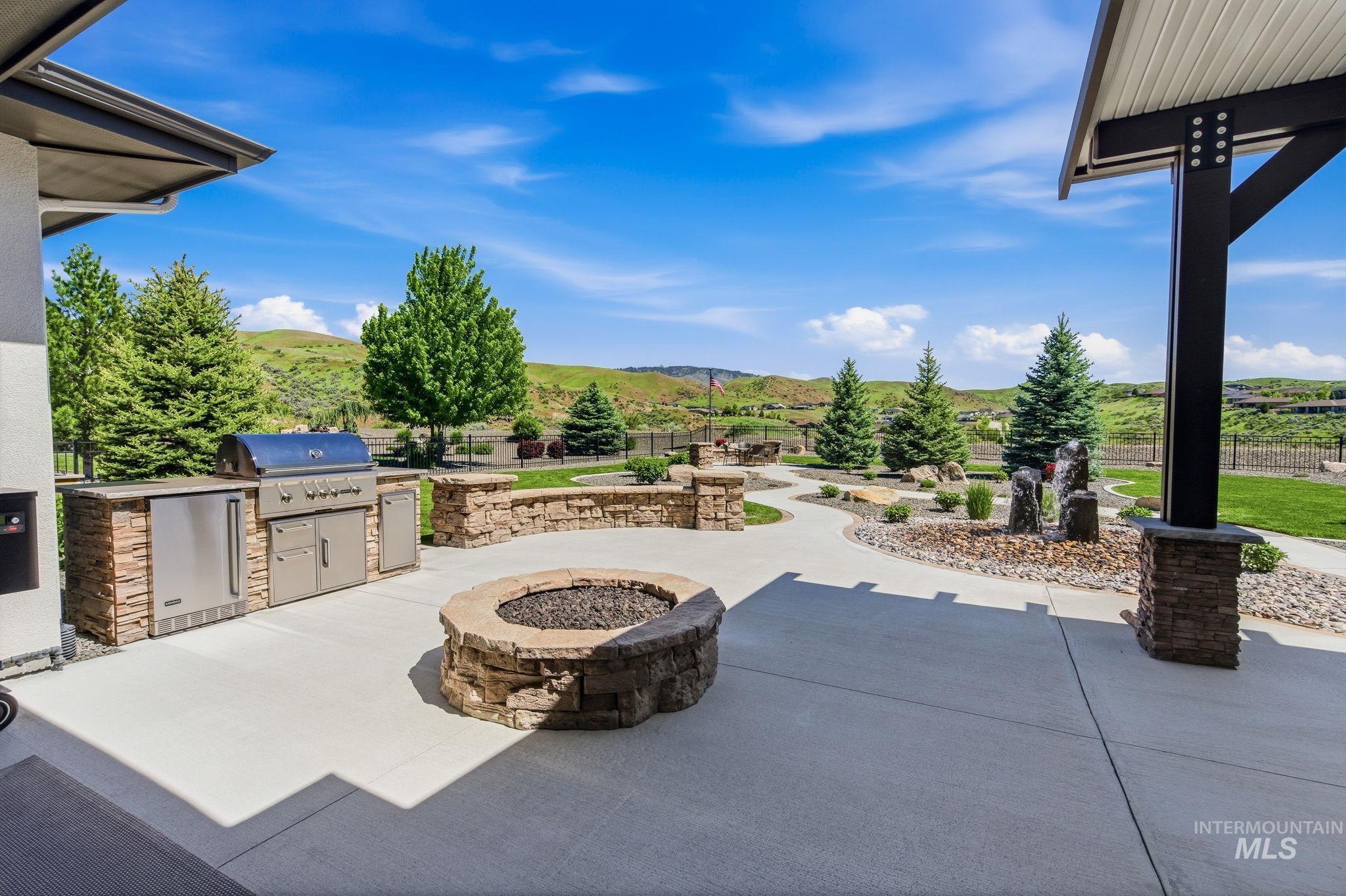 19265 E Eaglestone Place, Eagle, Idaho 83714, 4 Bedrooms, 3.5 Bathrooms, Residential For Sale, Price $1,299,999, 98986511