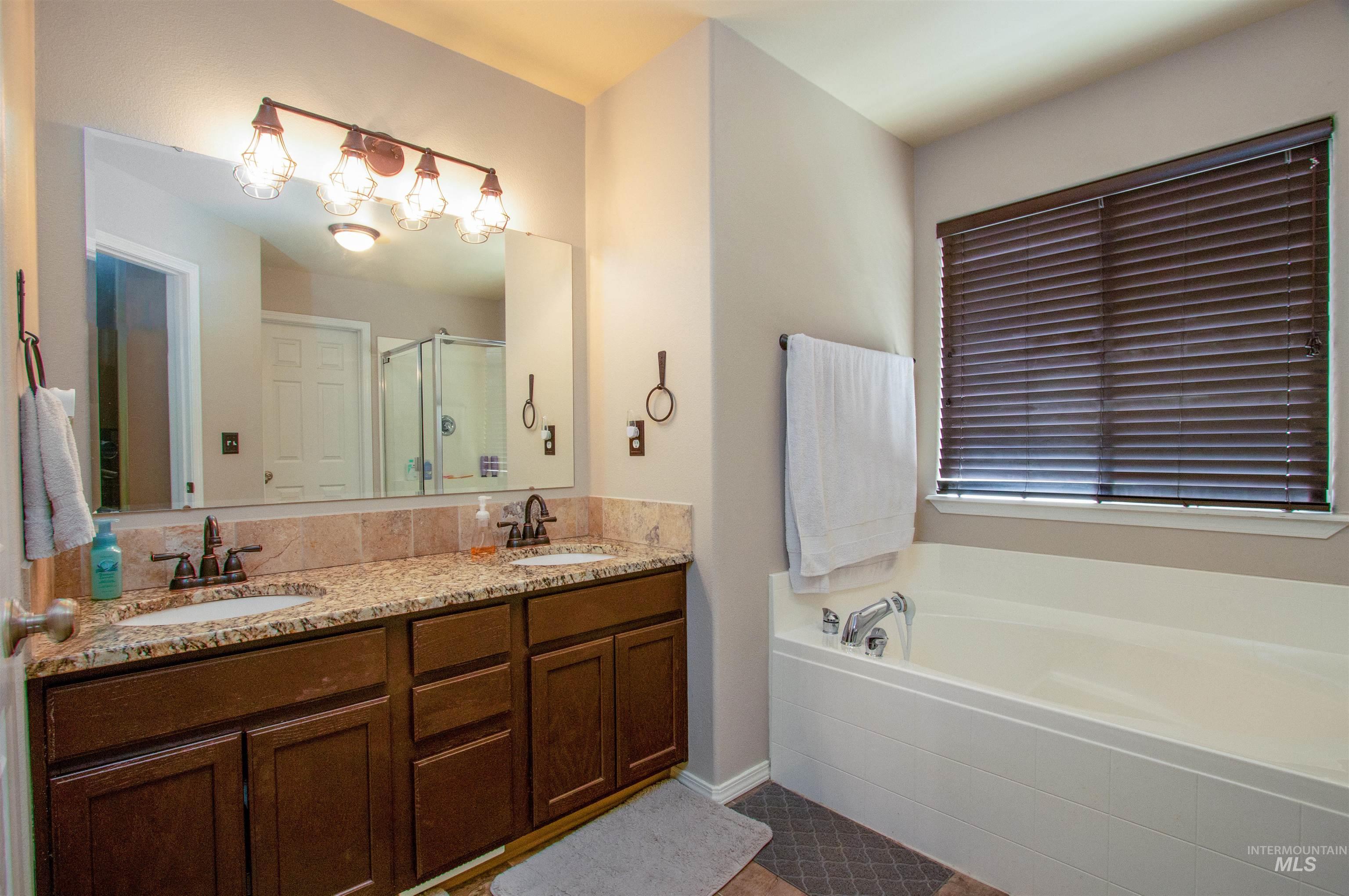 238 E E Moskee Street, Meridian, Idaho 83646, 4 Bedrooms, 2.5 Bathrooms, Residential For Sale, Price $514,900, 98986513
