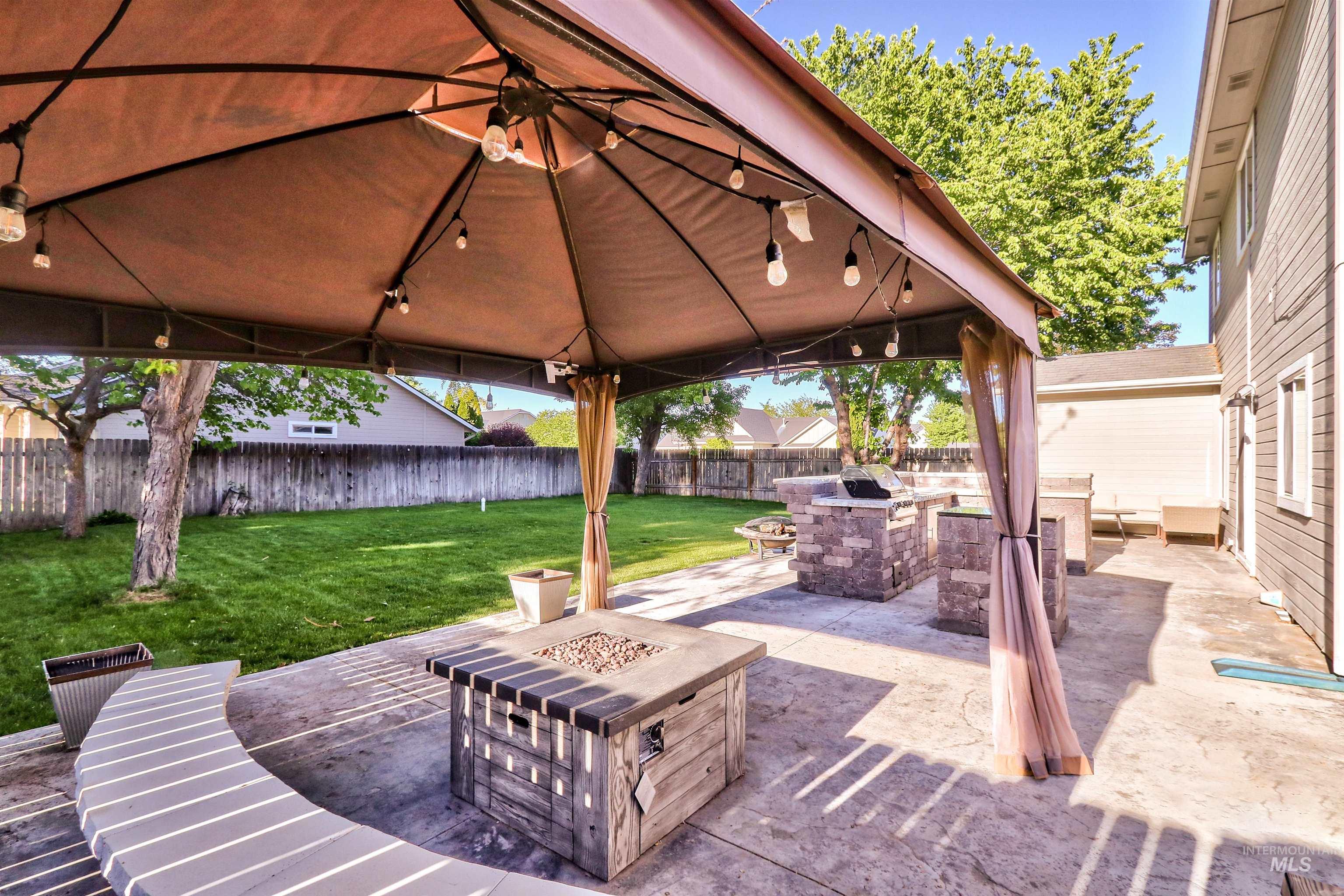 238 E E Moskee Street, Meridian, Idaho 83646, 4 Bedrooms, 2.5 Bathrooms, Residential For Sale, Price $514,900, 98986513
