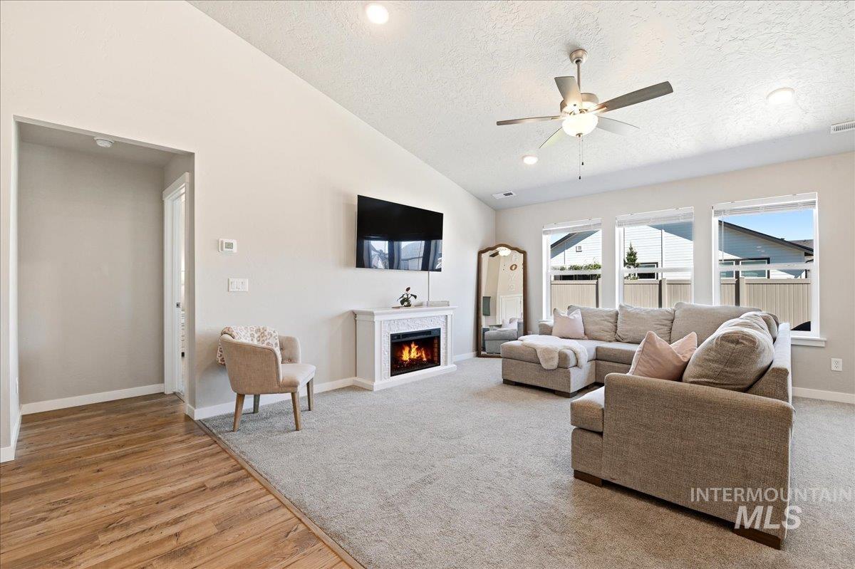 1586 Cashel St, Middleton, Idaho 83664, 4 Bedrooms, 2 Bathrooms, Residential For Sale, Price $464,900,MLS 98986515