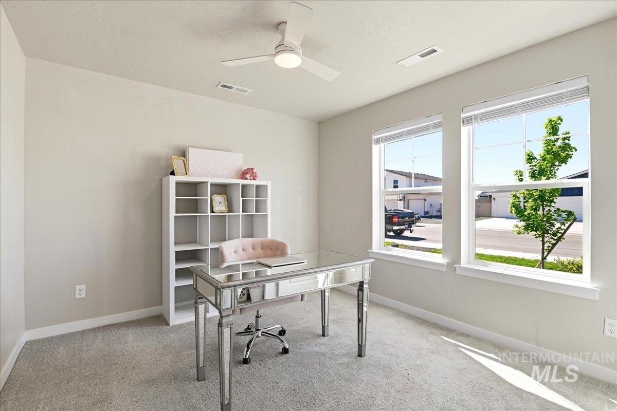 1586 Cashel St, Middleton, Idaho 83664, 4 Bedrooms, 2 Bathrooms, Residential For Sale, Price $464,900,MLS 98986515