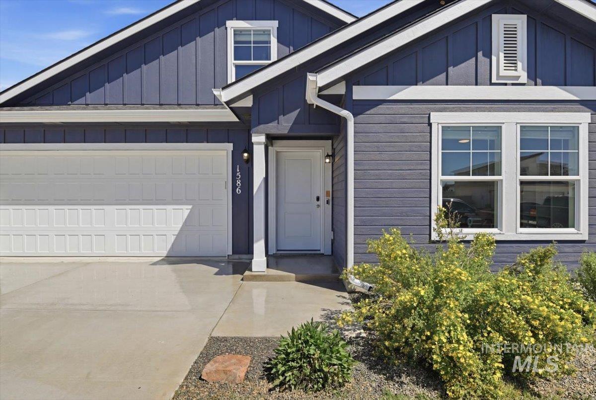 1586 Cashel St, Middleton, Idaho 83664, 4 Bedrooms, 2 Bathrooms, Residential For Sale, Price $464,900,MLS 98986515