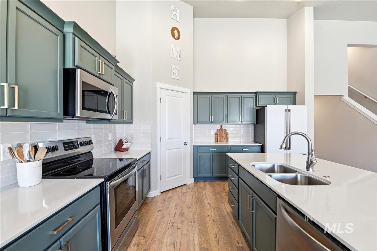 1586 Cashel St, Middleton, Idaho 83664, 4 Bedrooms, 2 Bathrooms, Residential For Sale, Price $464,900,MLS 98986515