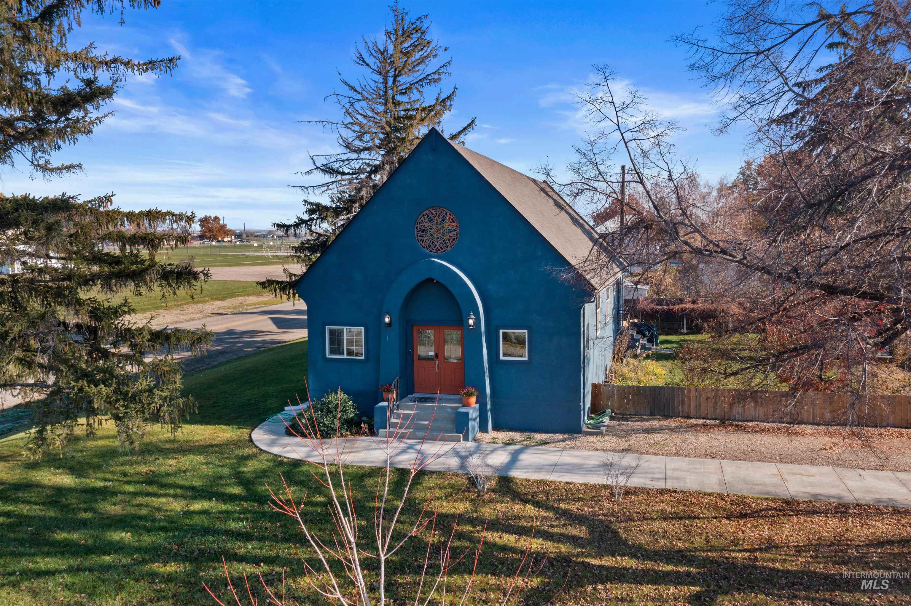 712 N 4th St, Parma, Idaho 83660, 2 Bedrooms, 2 Bathrooms, Residential Income For Sale, Price $520,000,MLS 98986517