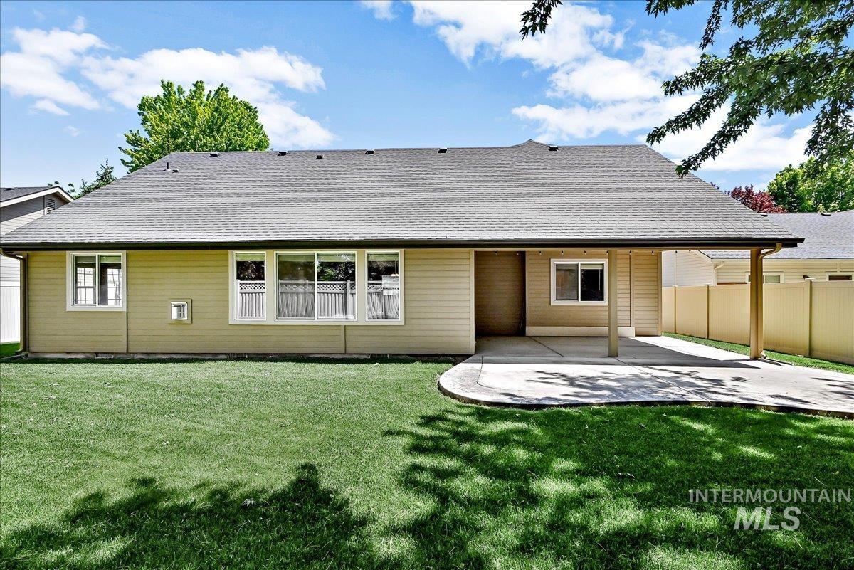 817 N Shadowridge Ave, Eagle, Idaho 83616, 3 Bedrooms, 2 Bathrooms, Residential For Sale, Price $579,000, 98986518
