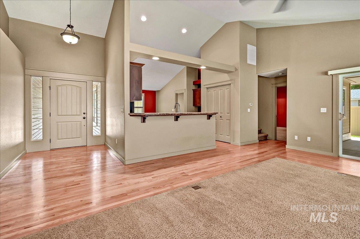 817 N Shadowridge Ave, Eagle, Idaho 83616, 3 Bedrooms, 2 Bathrooms, Residential For Sale, Price $579,000, 98986518