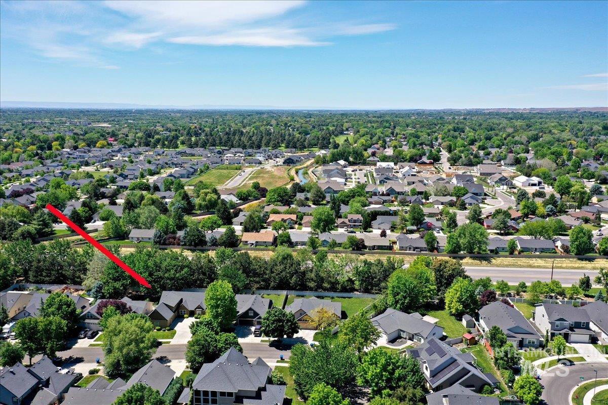 817 N Shadowridge Ave, Eagle, Idaho 83616, 3 Bedrooms, 2 Bathrooms, Residential For Sale, Price $579,000, 98986518