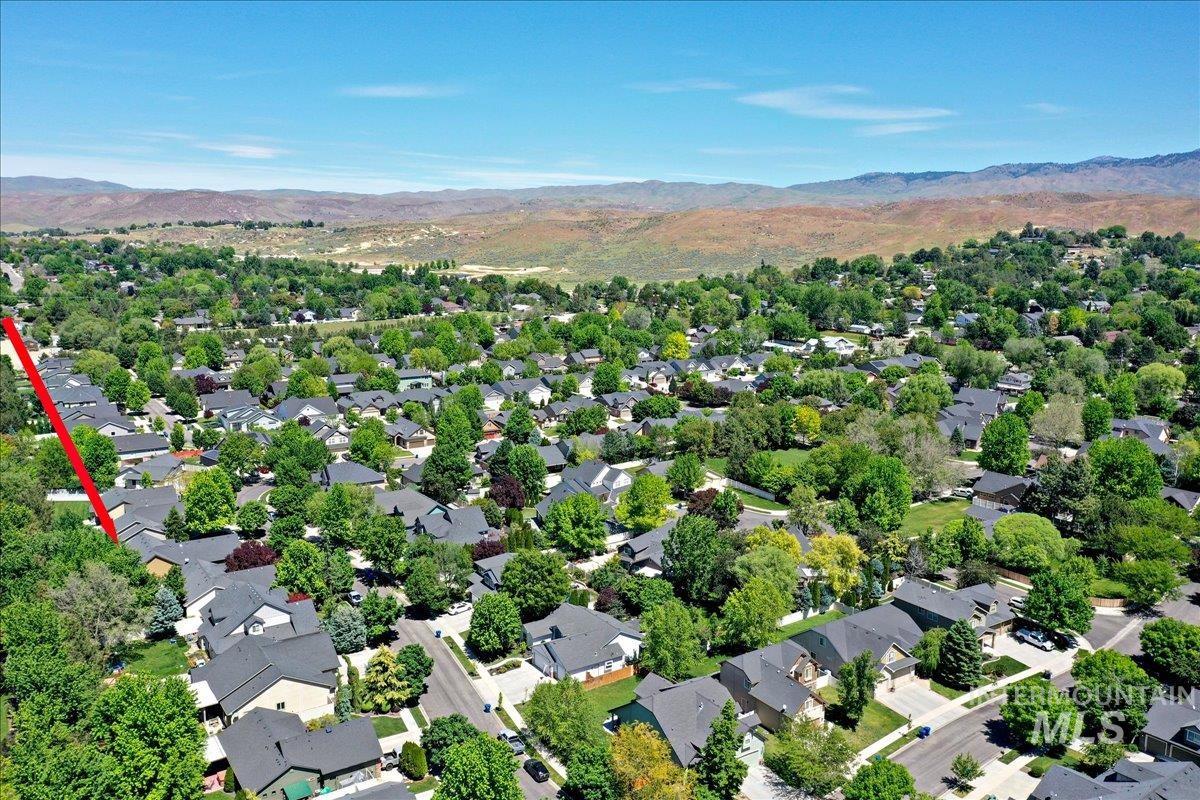 817 N Shadowridge Ave, Eagle, Idaho 83616, 3 Bedrooms, 2 Bathrooms, Residential For Sale, Price $579,000, 98986518