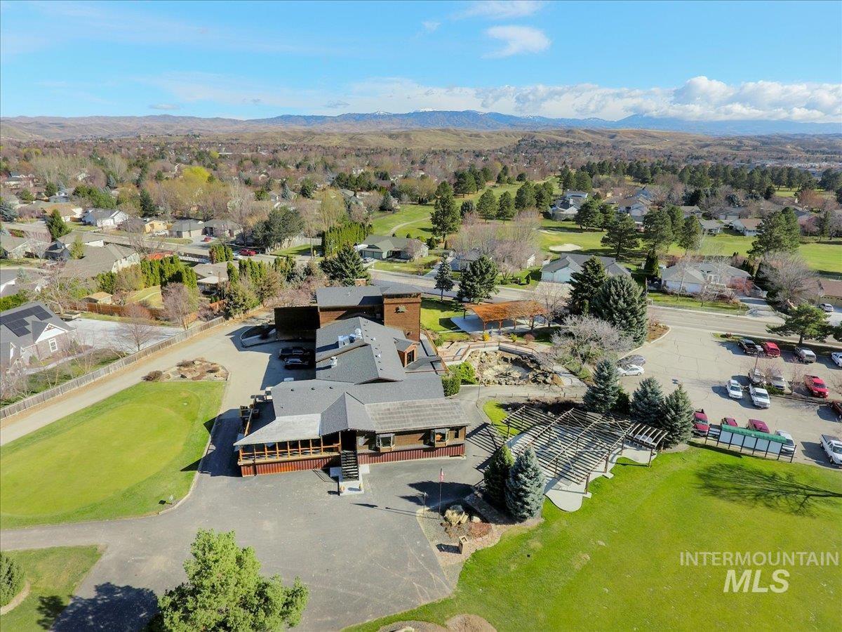 817 N Shadowridge Ave, Eagle, Idaho 83616, 3 Bedrooms, 2 Bathrooms, Residential For Sale, Price $579,000, 98986518