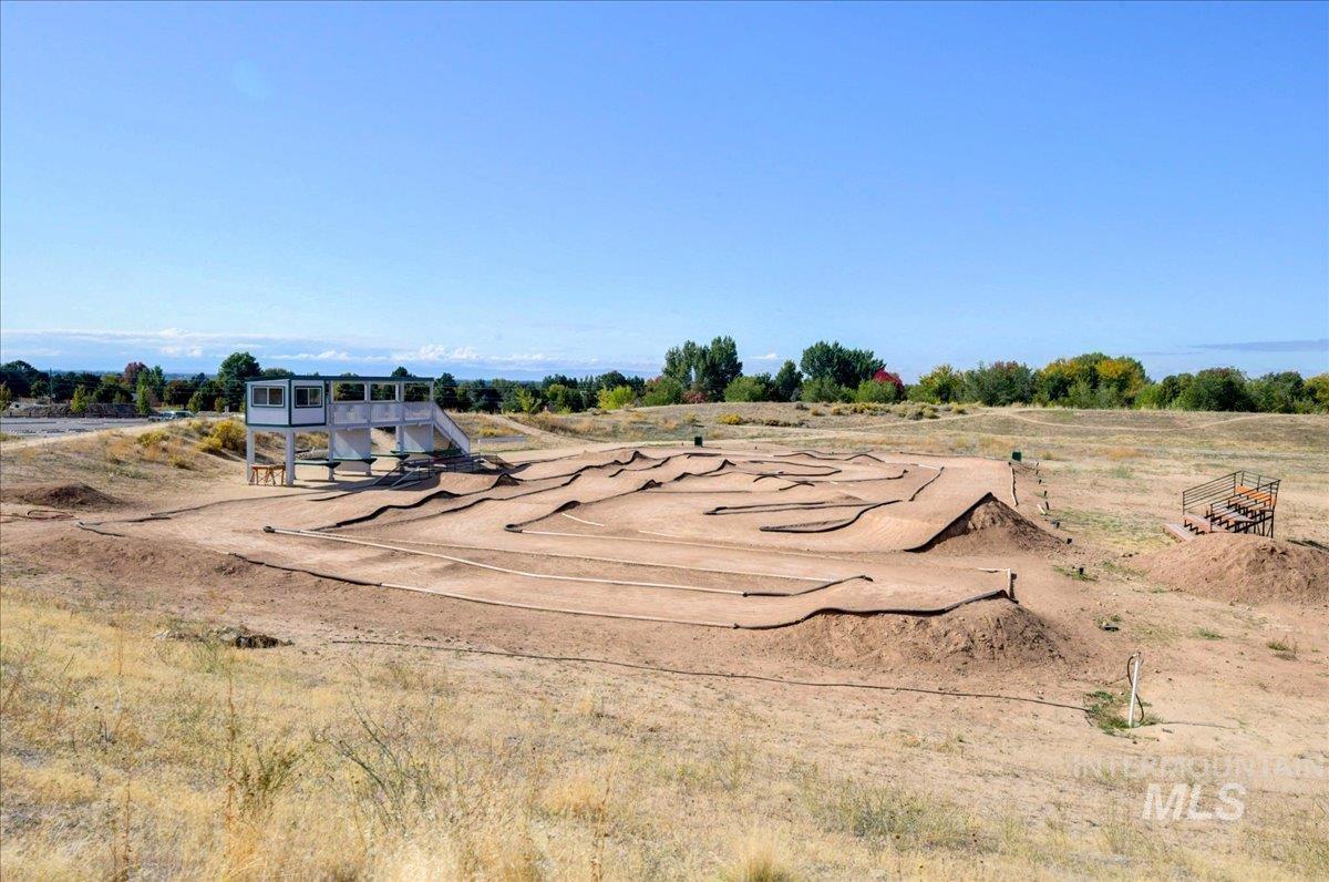 817 N Shadowridge Ave, Eagle, Idaho 83616, 3 Bedrooms, 2 Bathrooms, Residential For Sale, Price $579,000, 98986518
