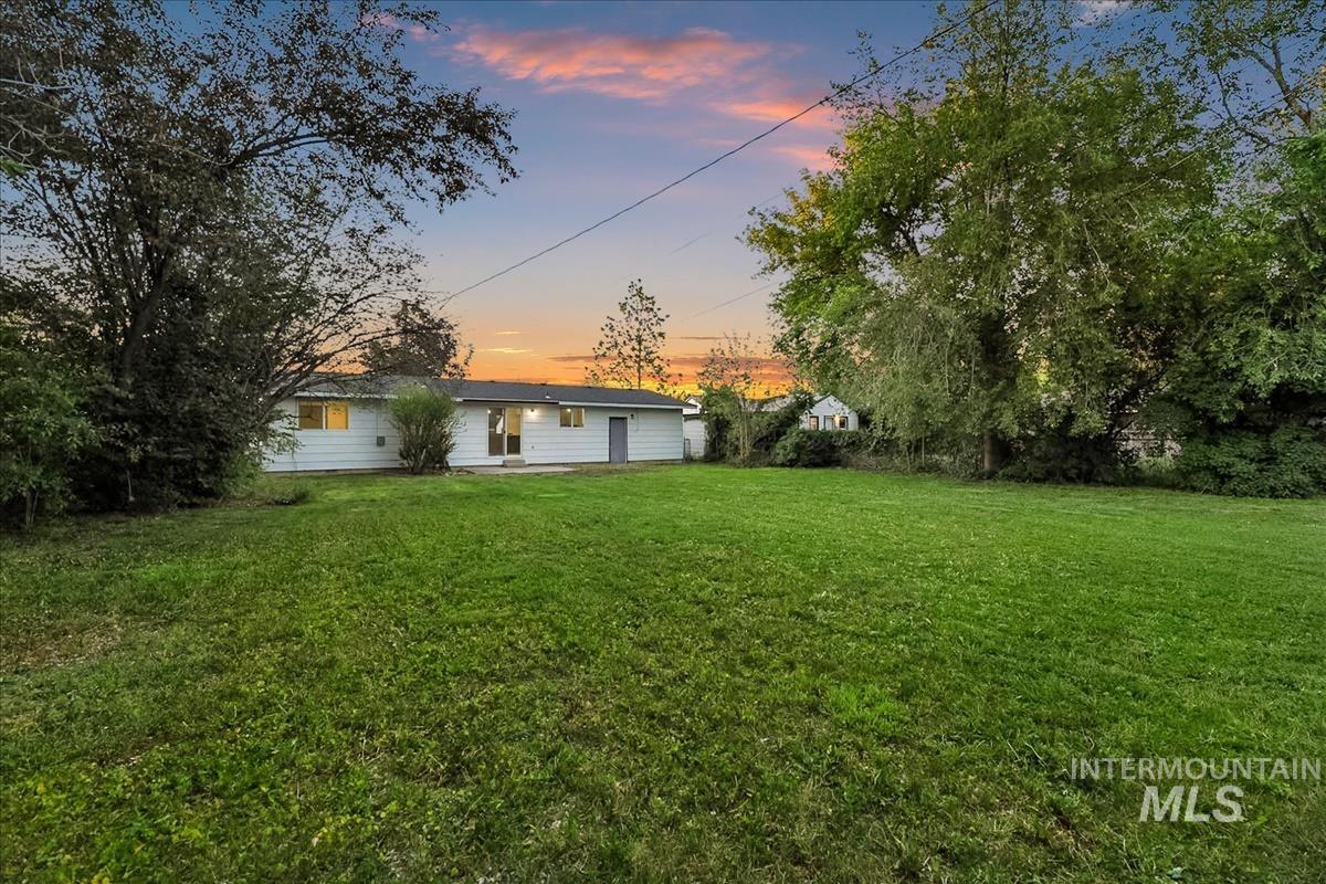 131 Shoshone Avenue, Nampa, Idaho 83651, 3 Bedrooms, 1 Bathroom, Residential For Sale, Price $340,000,MLS 98986519