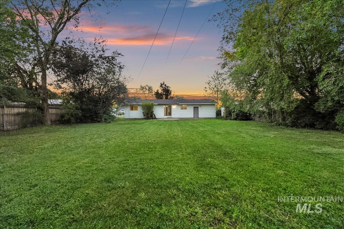 131 Shoshone Avenue, Nampa, Idaho 83651, 3 Bedrooms, 1 Bathroom, Residential For Sale, Price $340,000,MLS 98986519