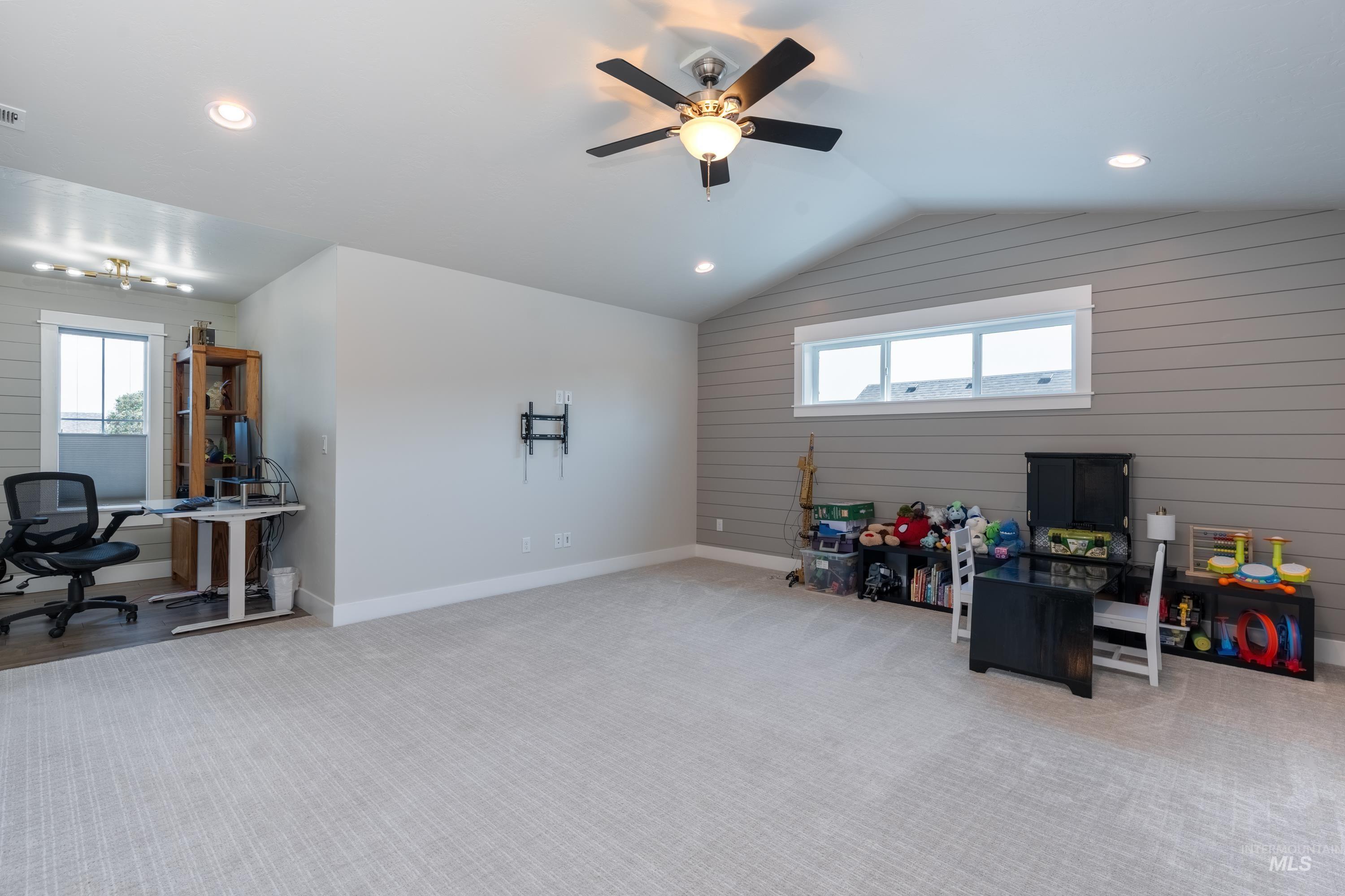 2641 N Whitebird Place, Meridian, Idaho 83646, 3 Bedrooms, 3 Bathrooms, Residential For Sale, Price $675,000, 98986521