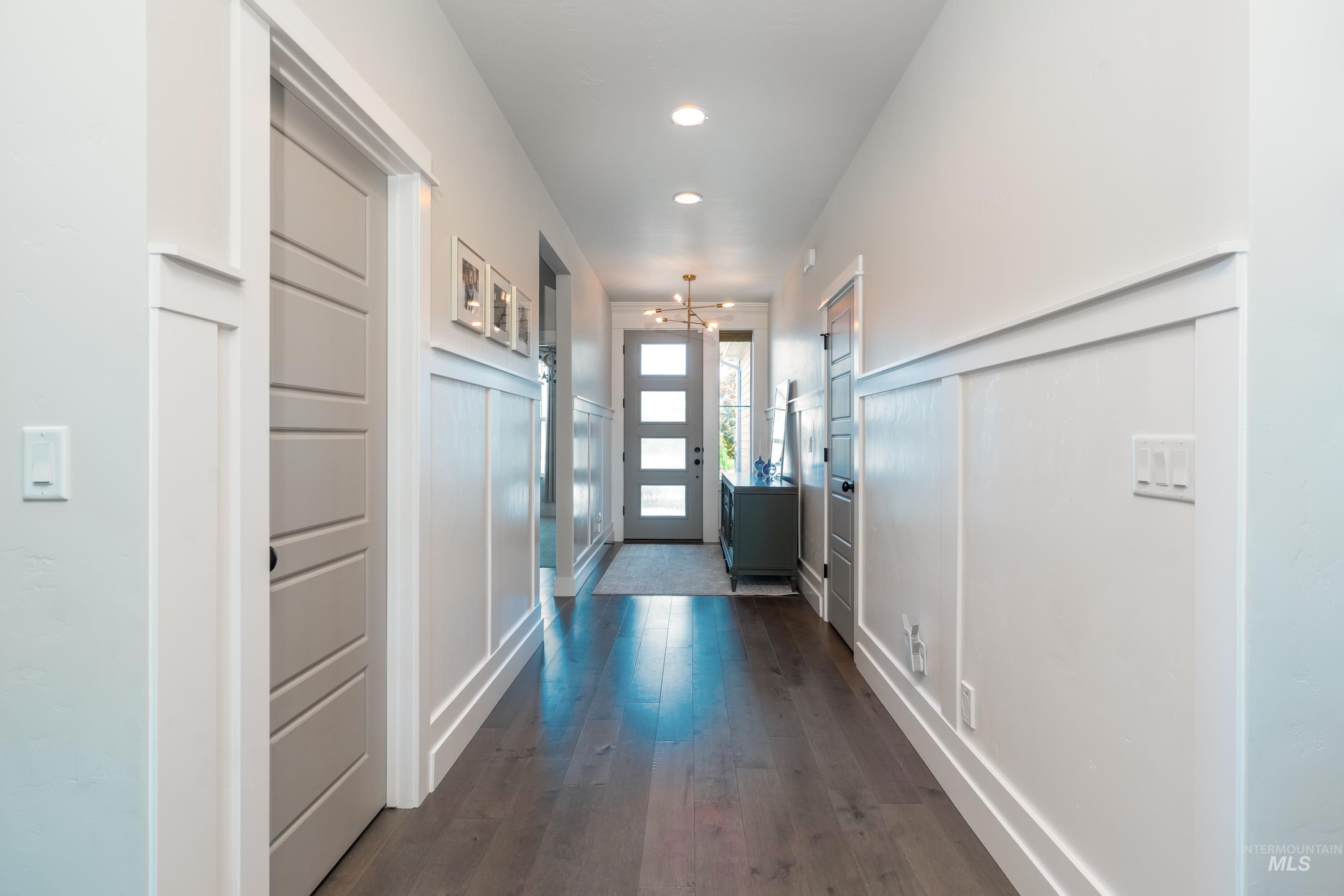 2641 N Whitebird Place, Meridian, Idaho 83646, 3 Bedrooms, 3 Bathrooms, Residential For Sale, Price $675,000, 98986521