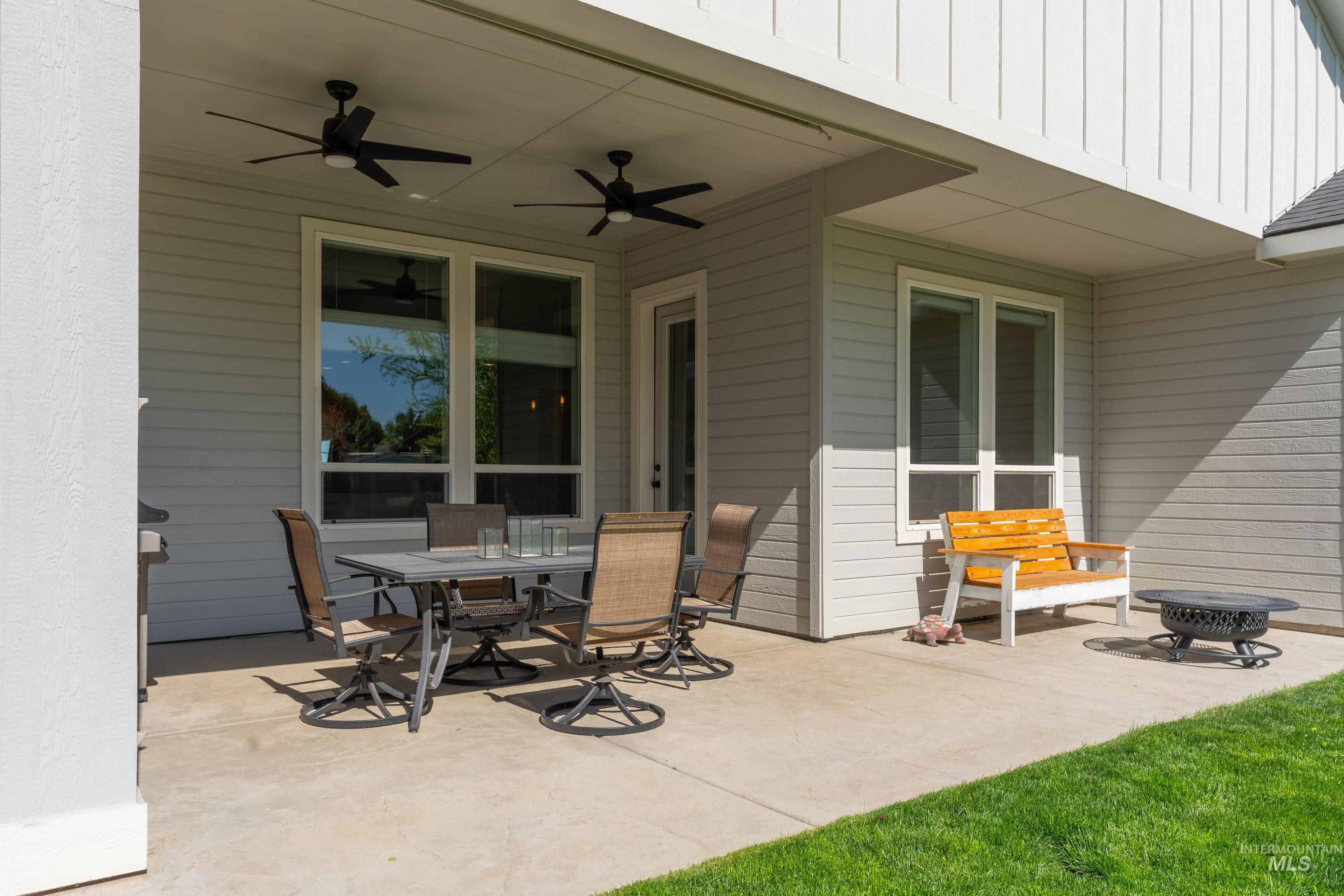 2641 N Whitebird Place, Meridian, Idaho 83646, 3 Bedrooms, 3 Bathrooms, Residential For Sale, Price $675,000, 98986521